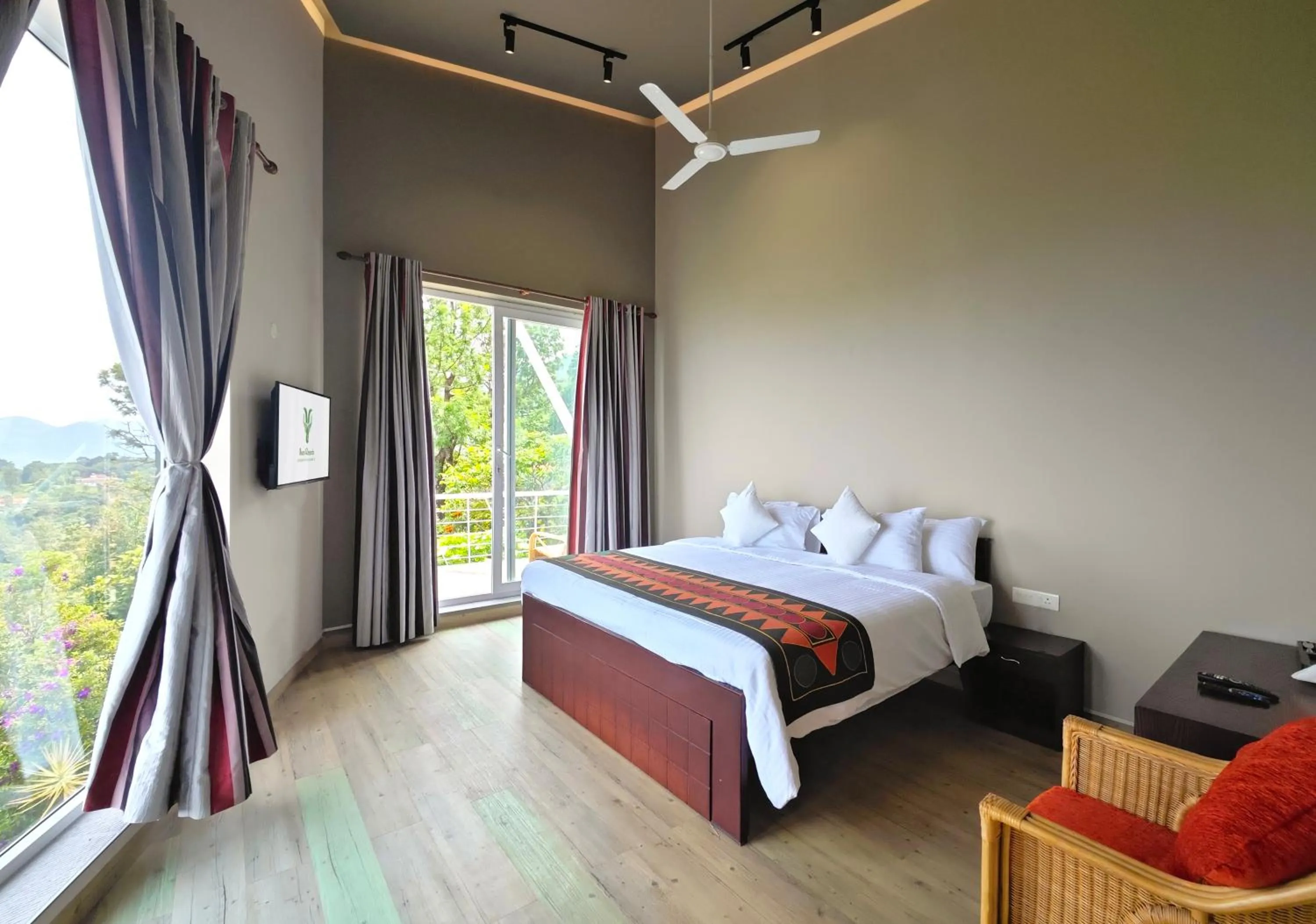 View (from property/room), Bed in Ibex Resorts, Coonoor - Tapas