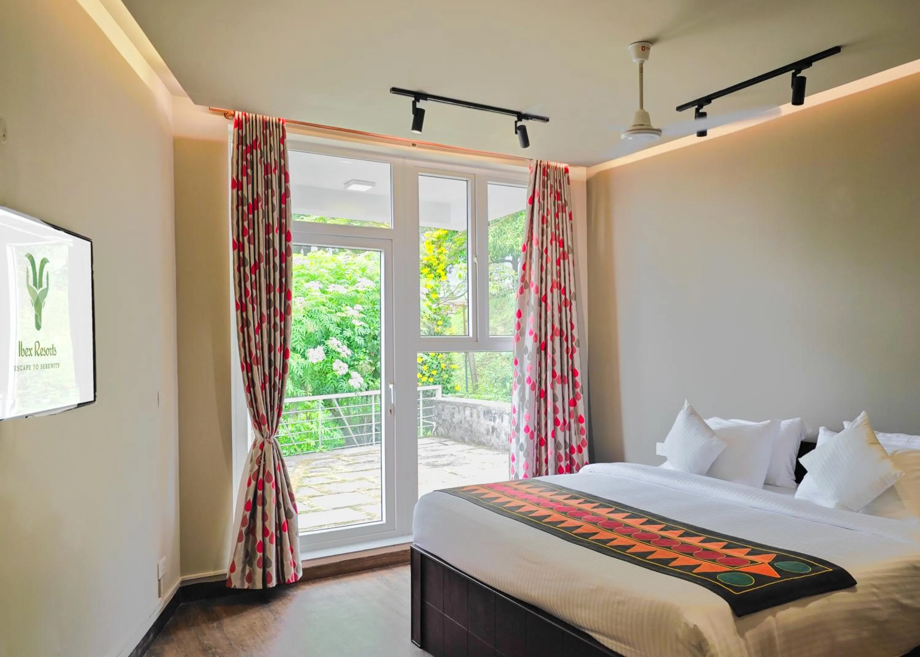Bed in Ibex Resorts, Coonoor - Tapas