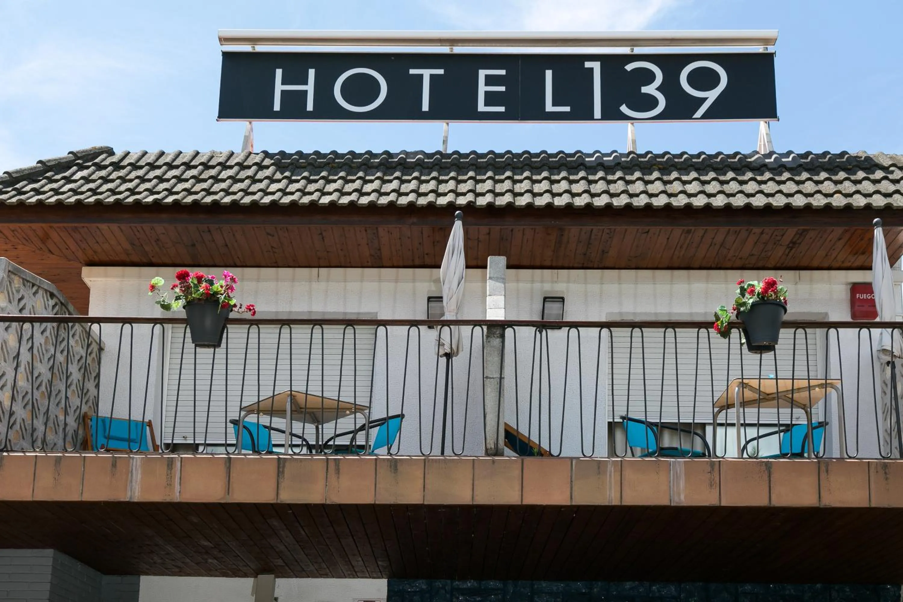 Facade/entrance in Hotel 139