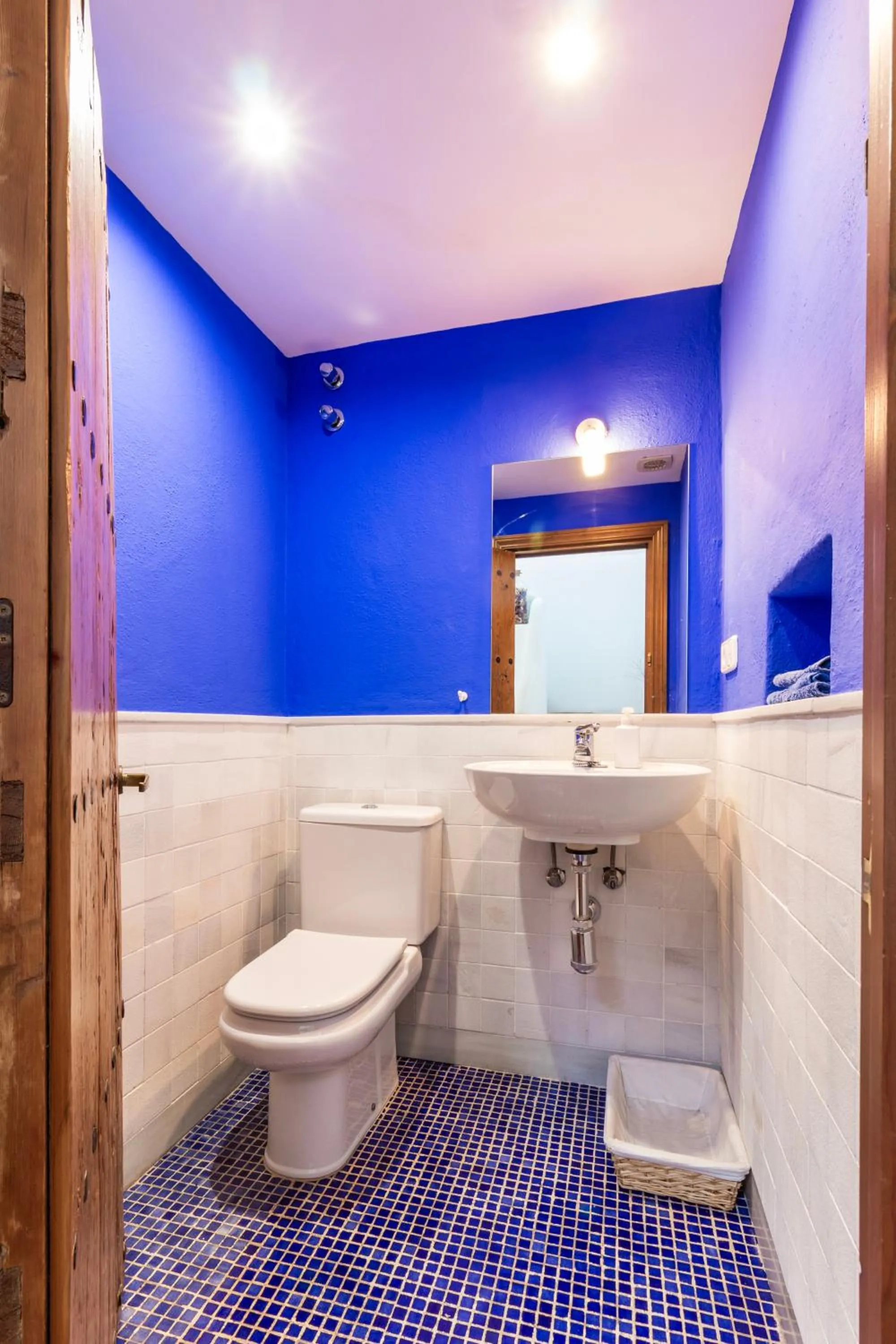 Toilet in La Casa de la Iglesia