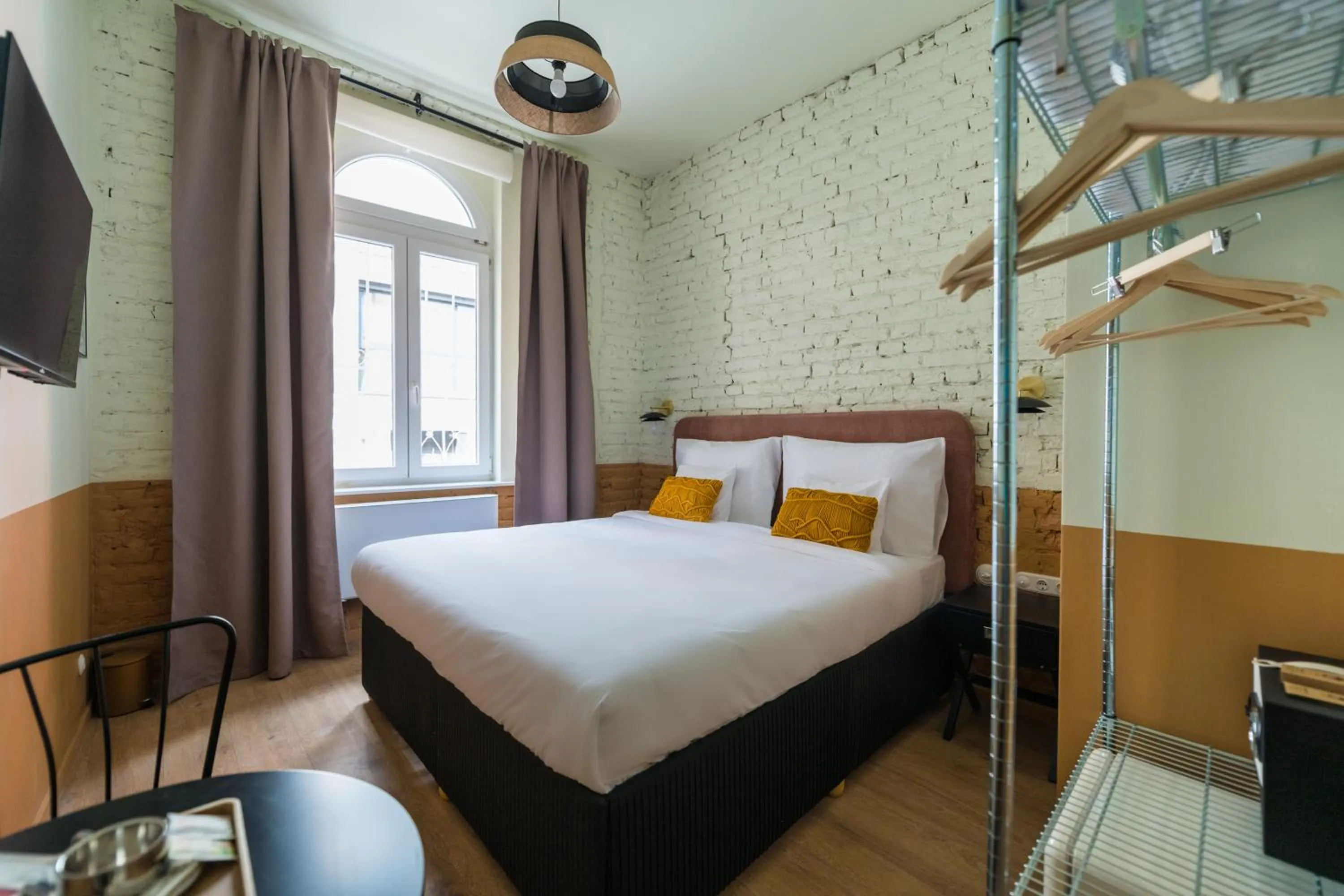 Standard Double Room in East-West Budapest Boutique Hotel