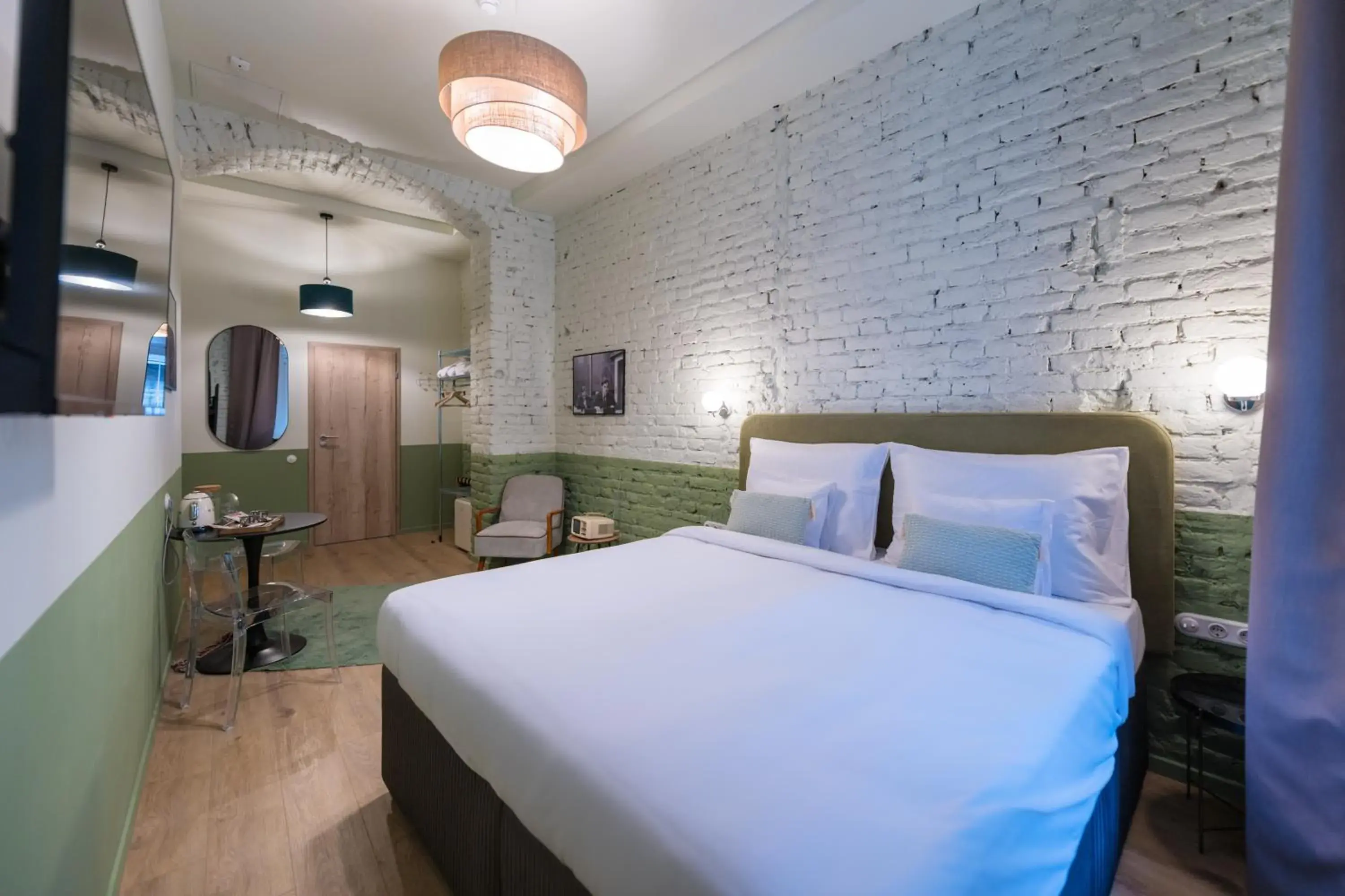Deluxe Double Room in East-West Budapest Boutique Hotel Deluxe Double Room in East-West Budapest Boutique Hotel