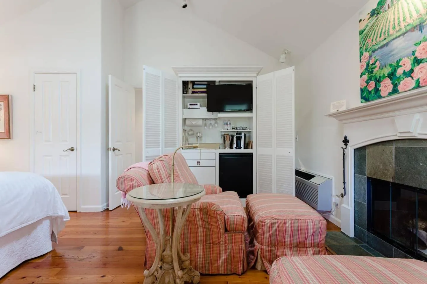 TV and multimedia, Bed in Cottage Grove Inn