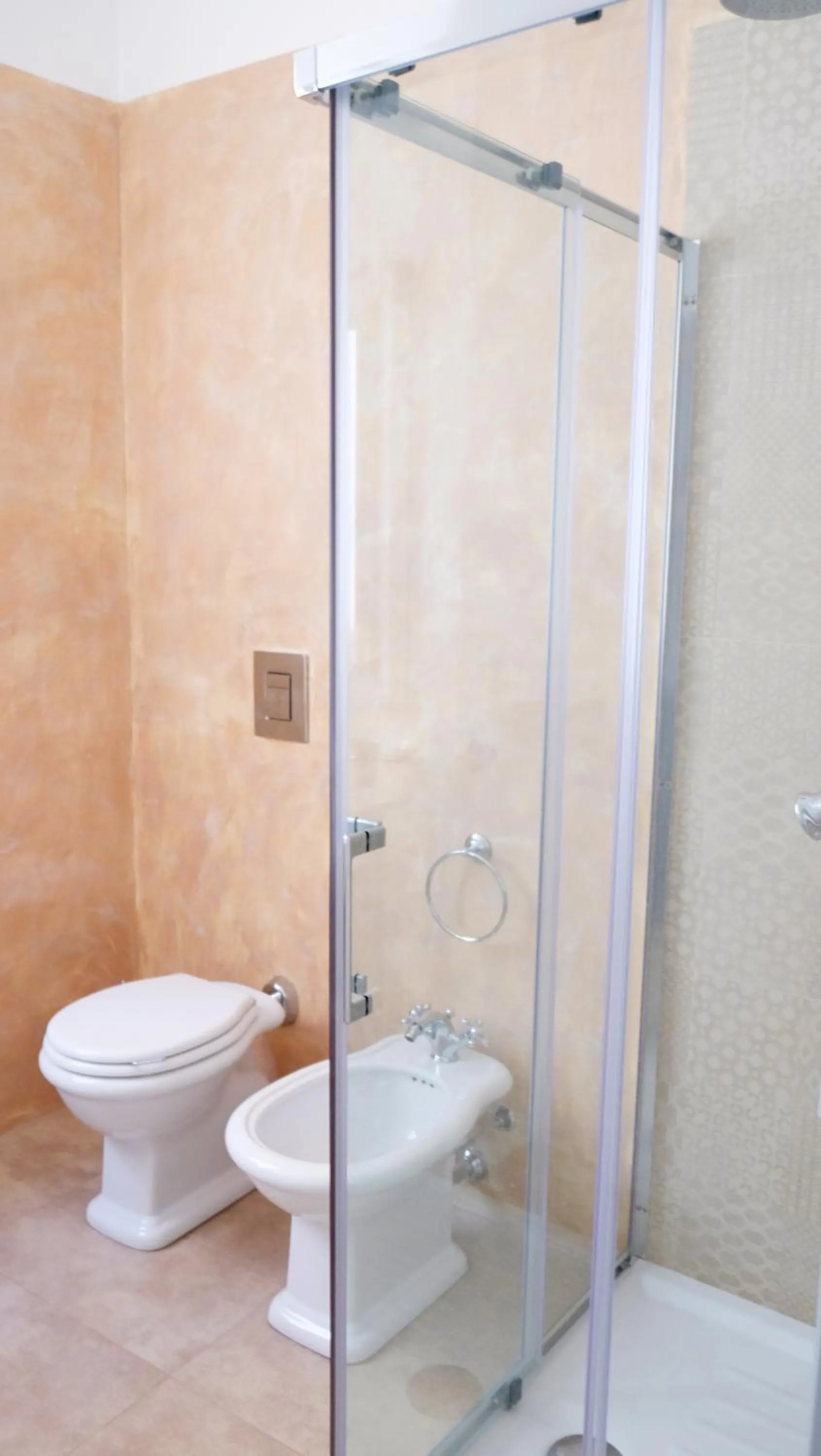 Bathroom in B&B I 10 mondi