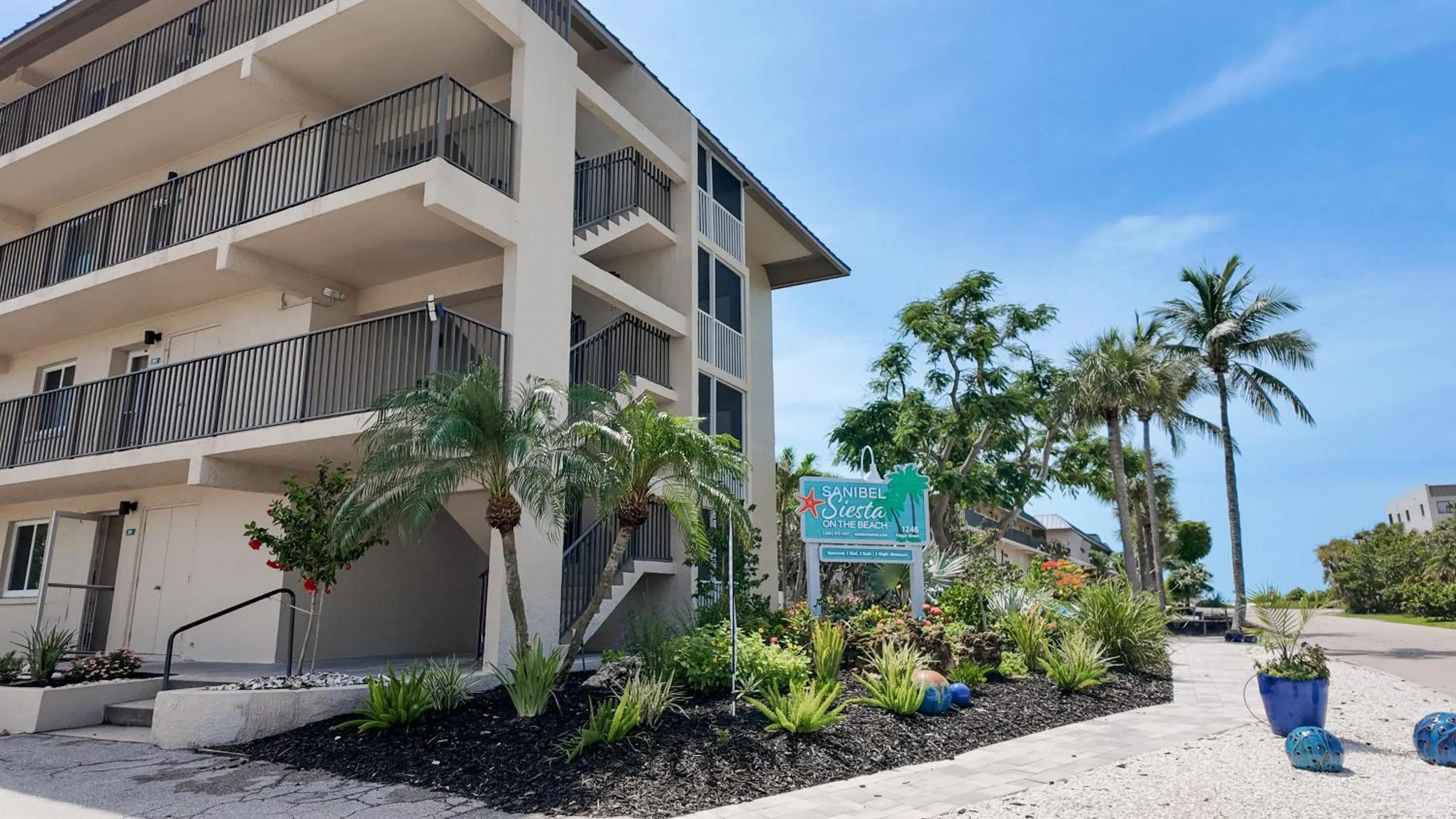 Property building in Sanibel Siesta on the Beach