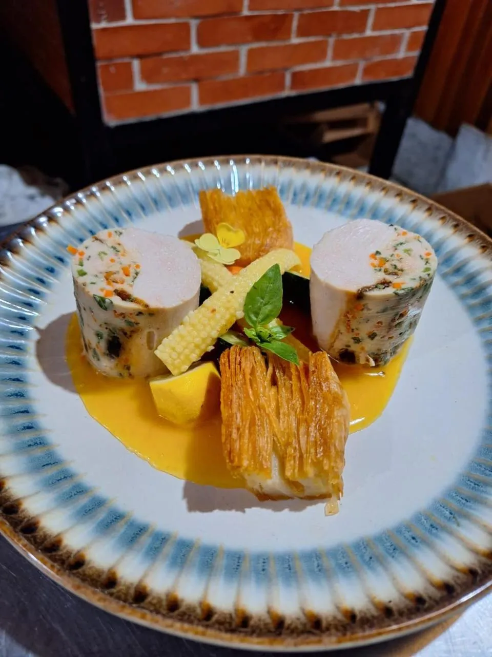 Restaurant/places to eat in Belcruz family lodge