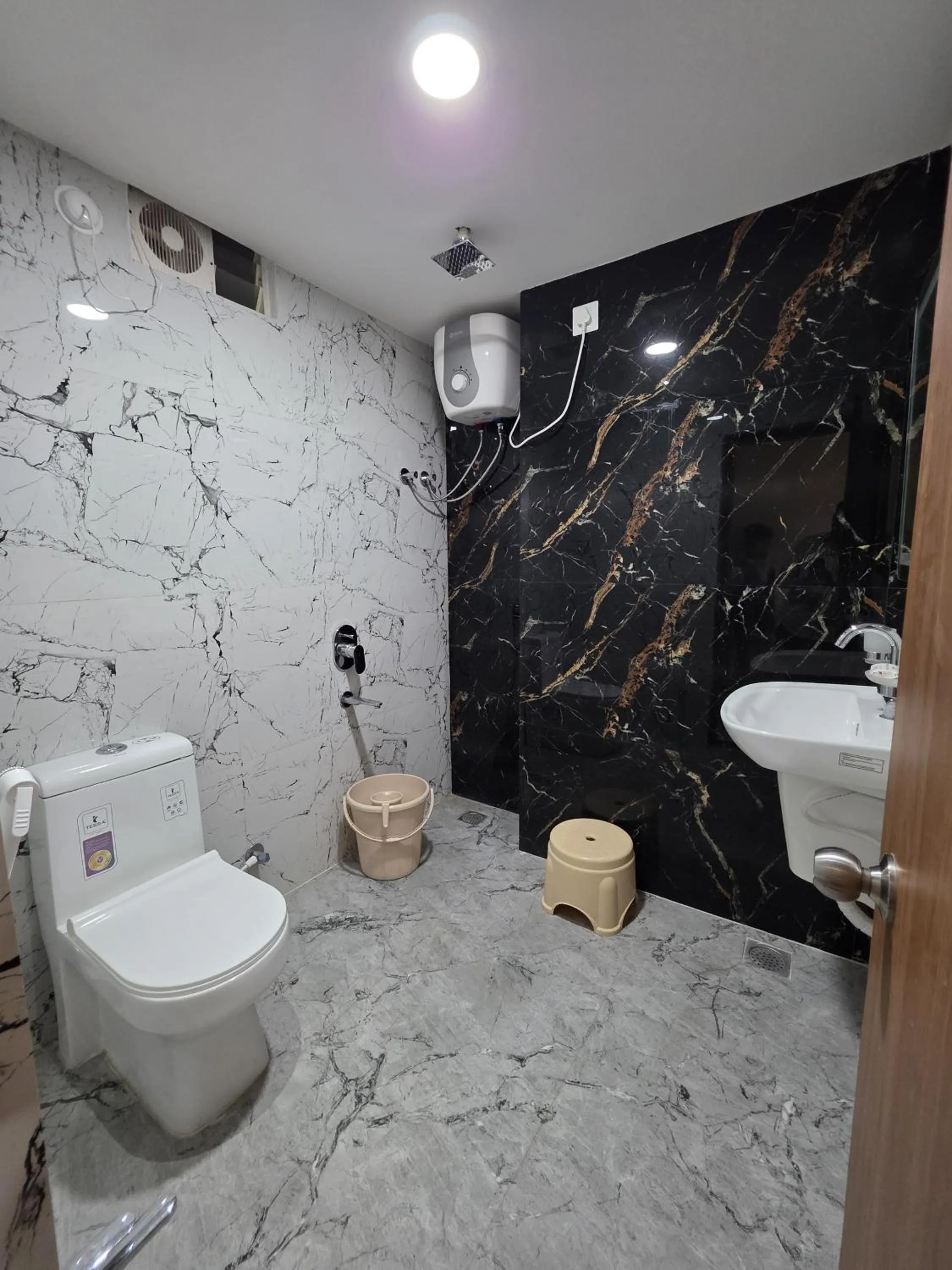 Bathroom in Hotel Deccan Park