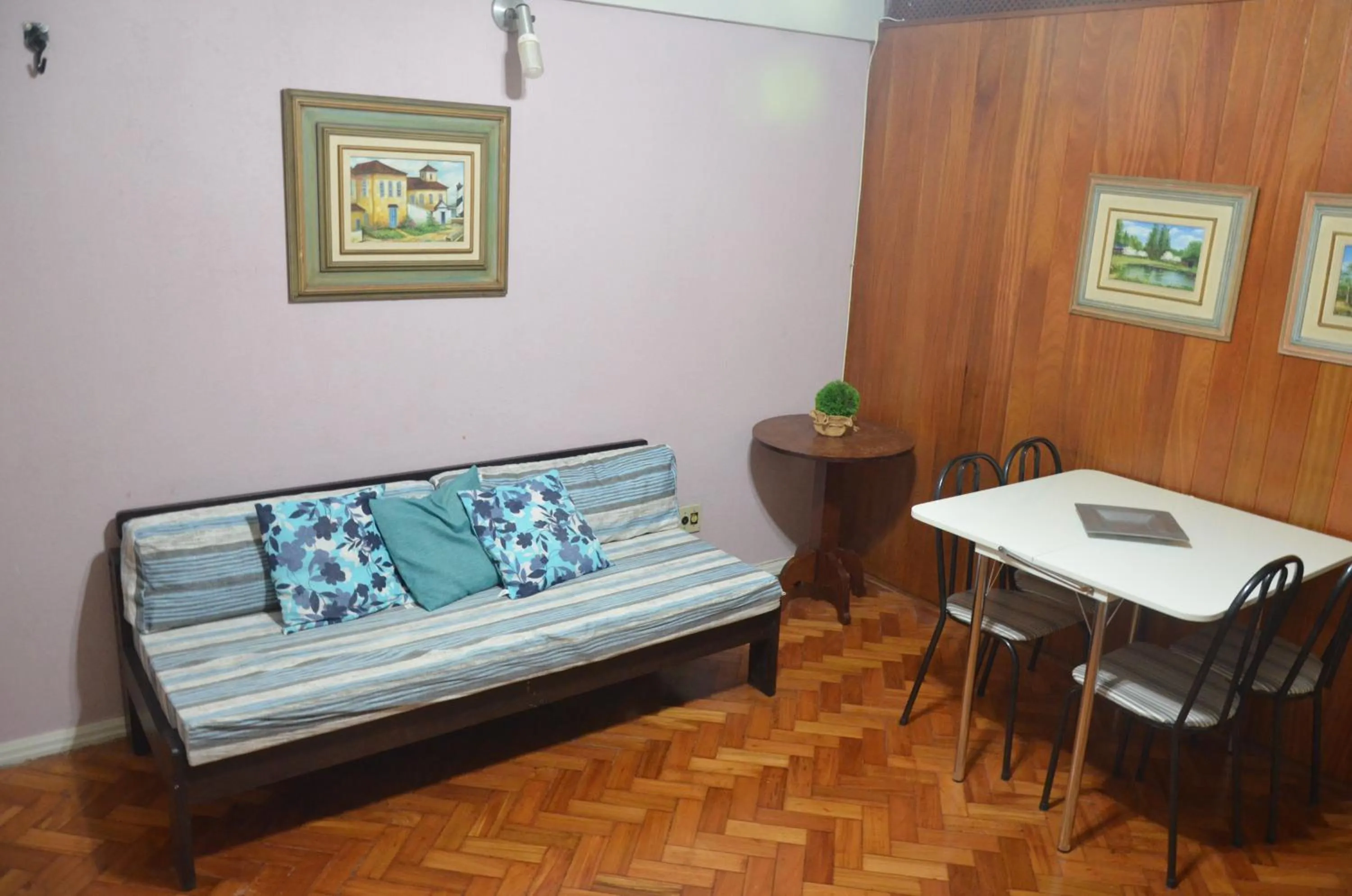 Living room in Copacabana Etrusco Apartment