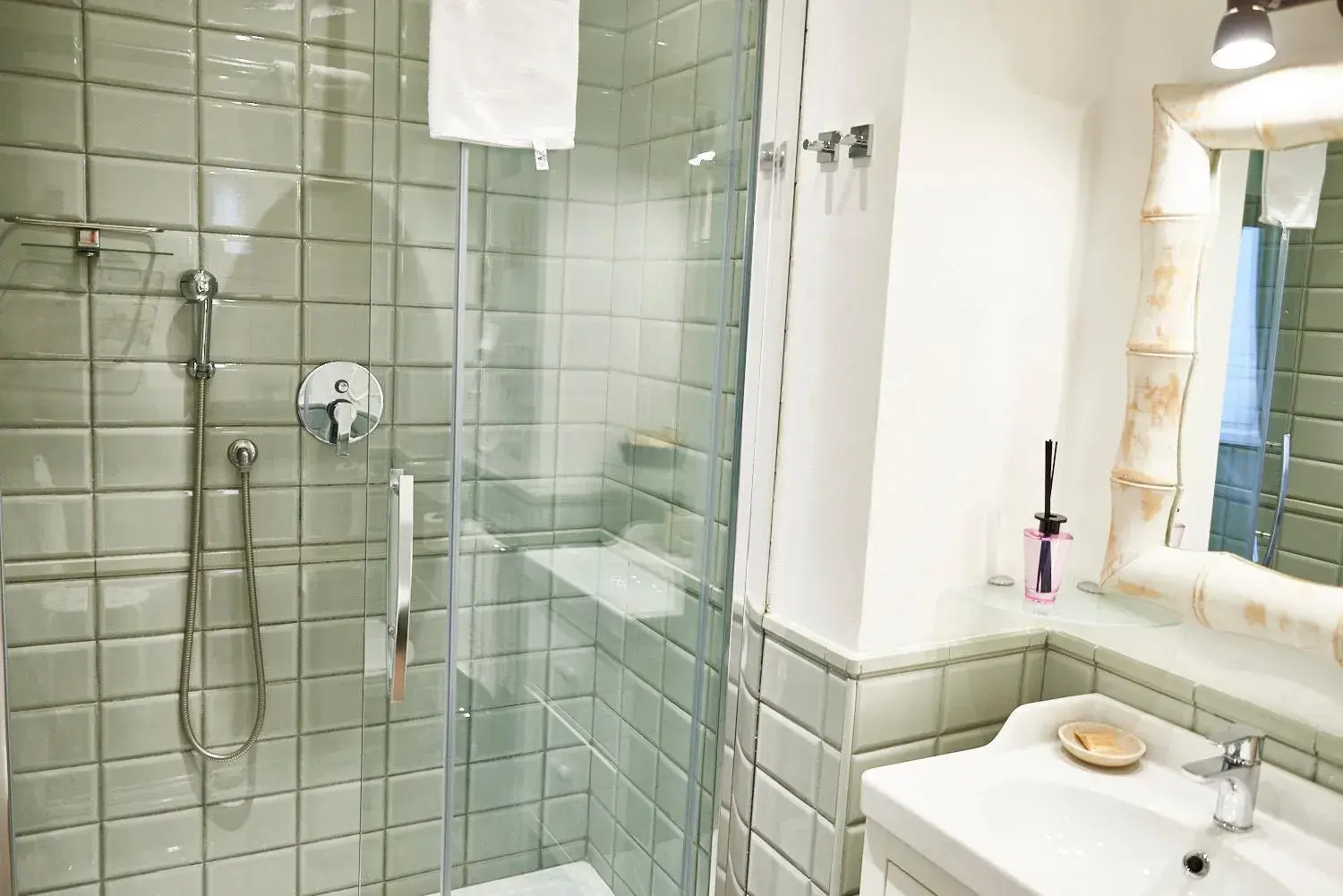 Double Room - single occupancy in Ale & Niki's Home Double Room - single occupancy in Ale & Niki's Home