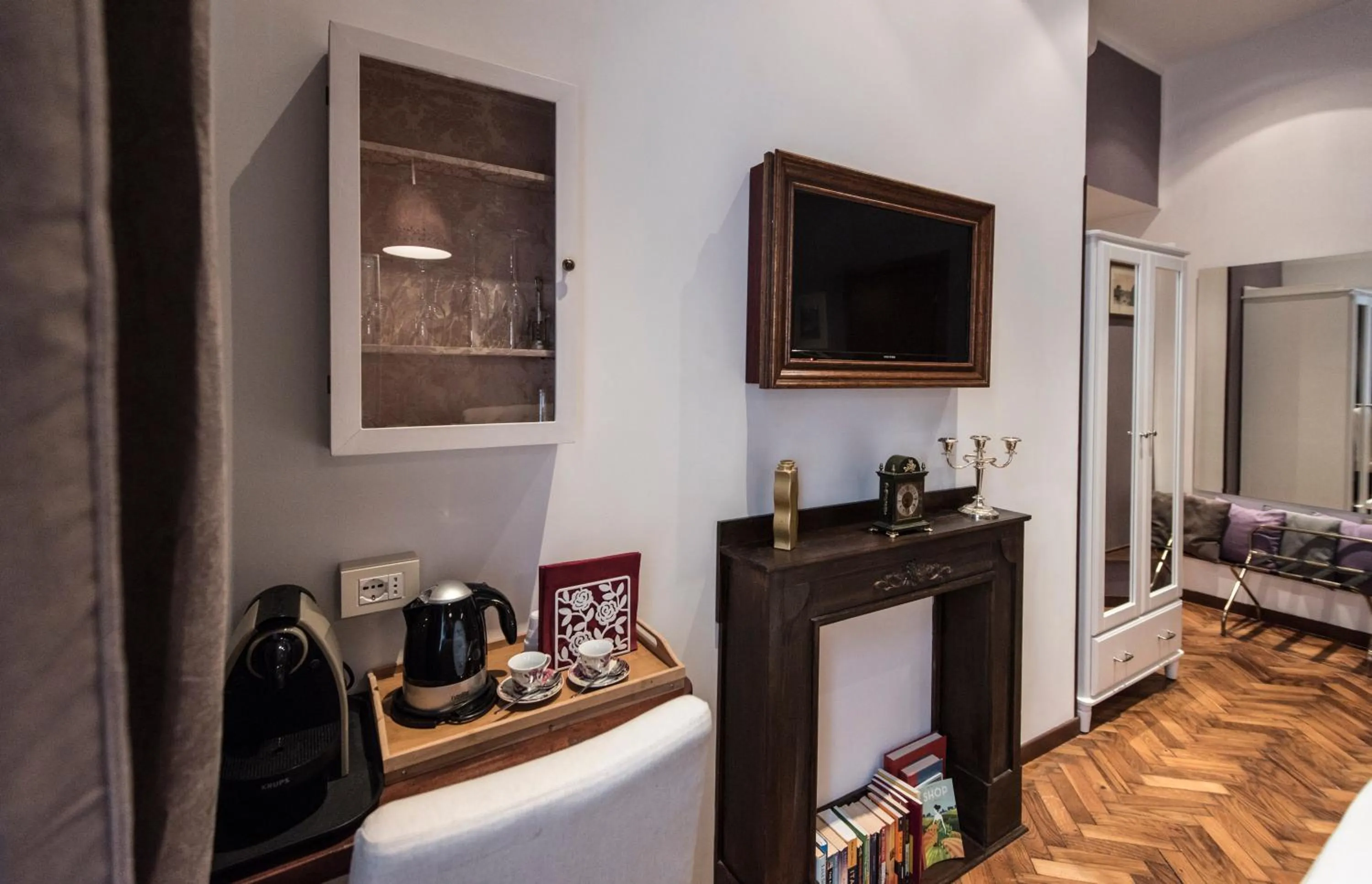 Photo of the whole room in Vite Suites Guest House