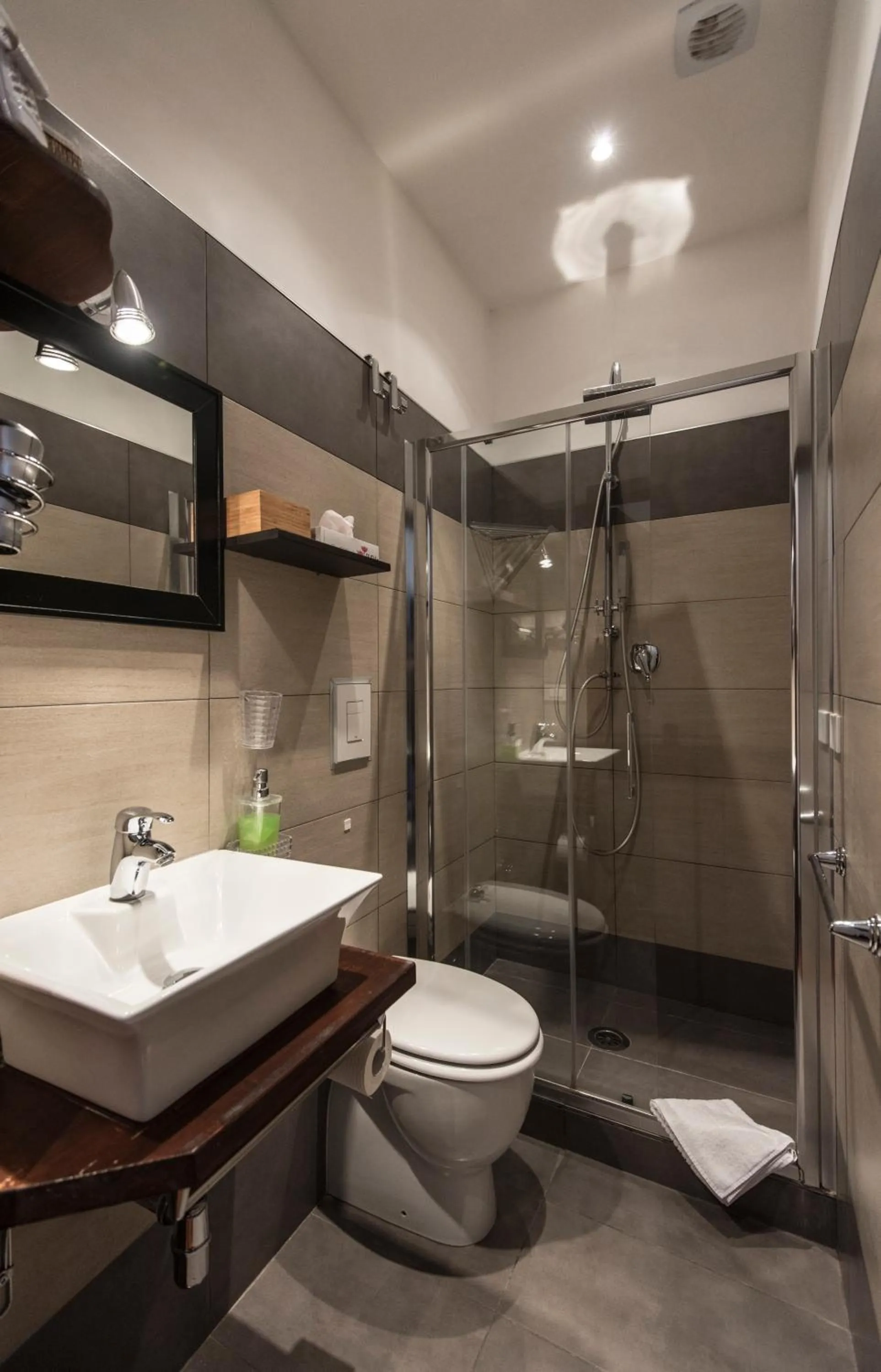 Bathroom in Vite Suites Guest House
