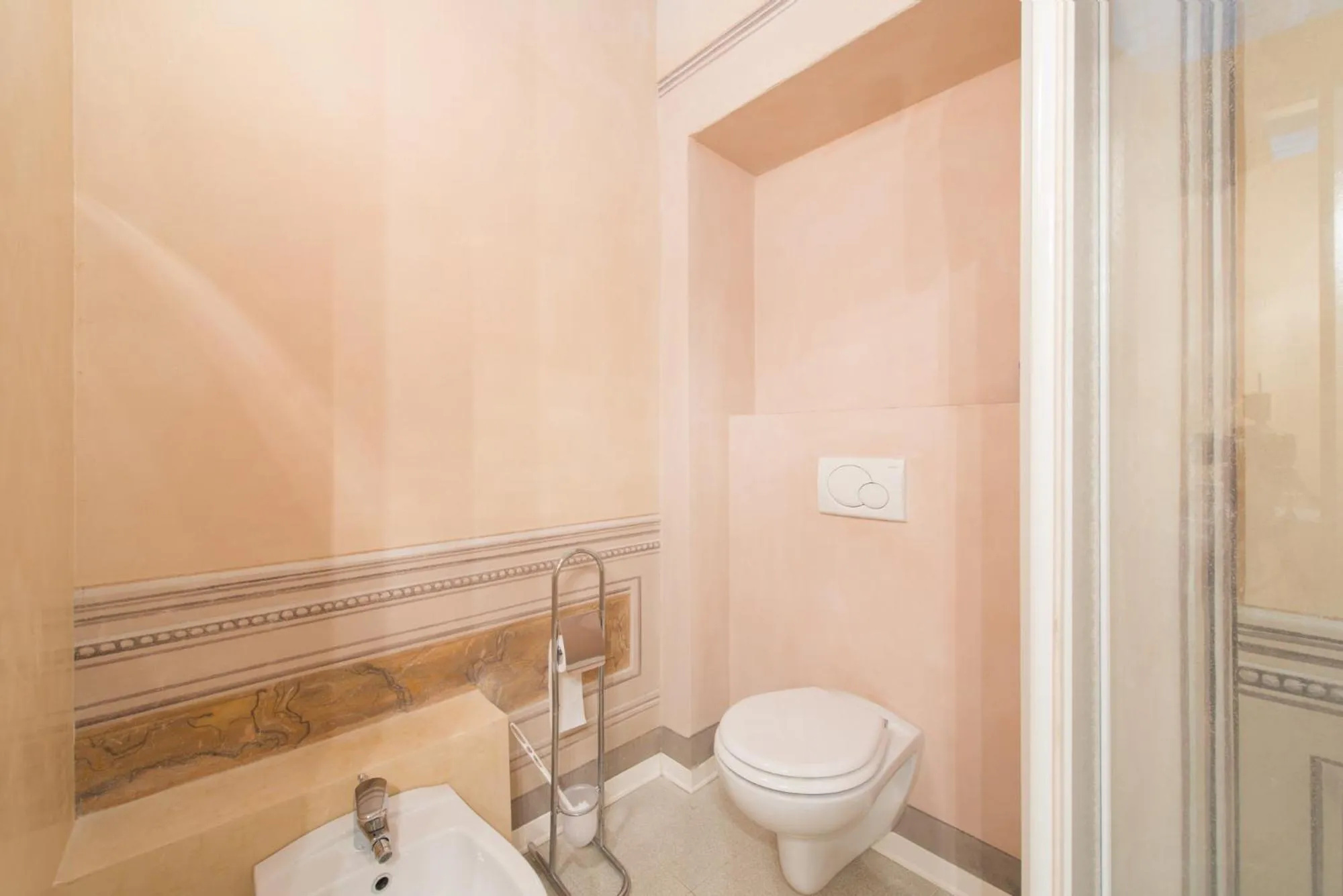 Bathroom in Palazzo Piazza Mazzini