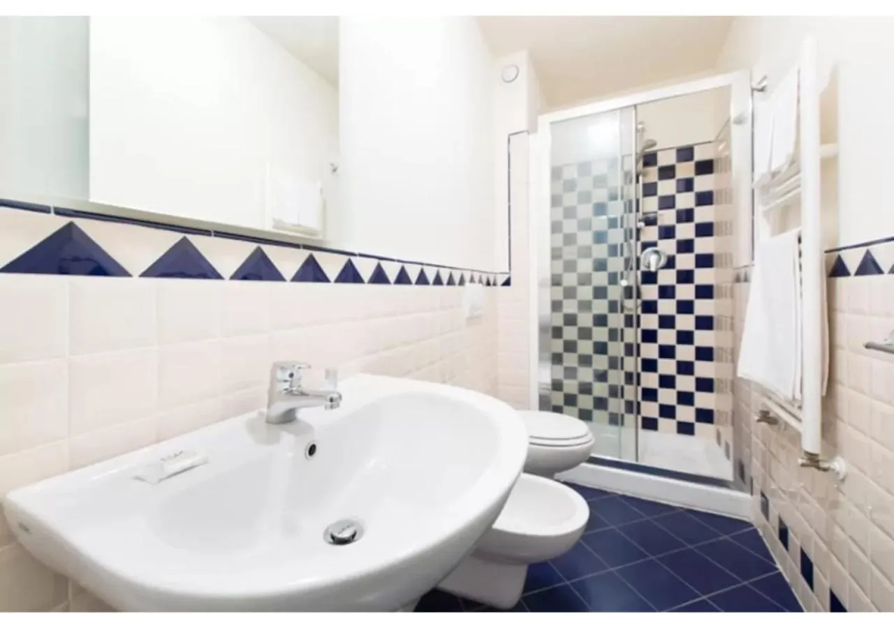 Bathroom in Palazzo Piazza Mazzini