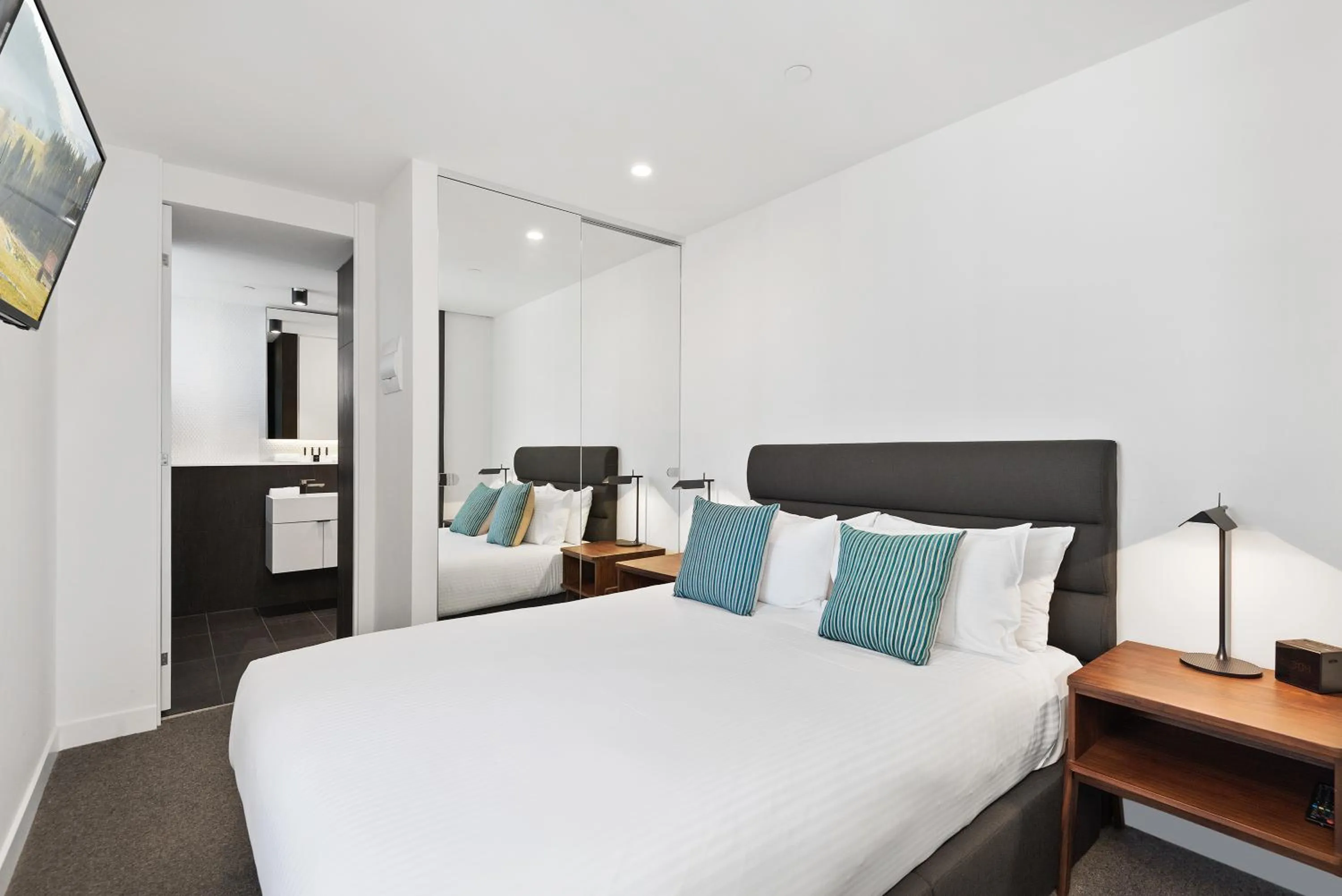 Bathroom, Bed in District South Yarra