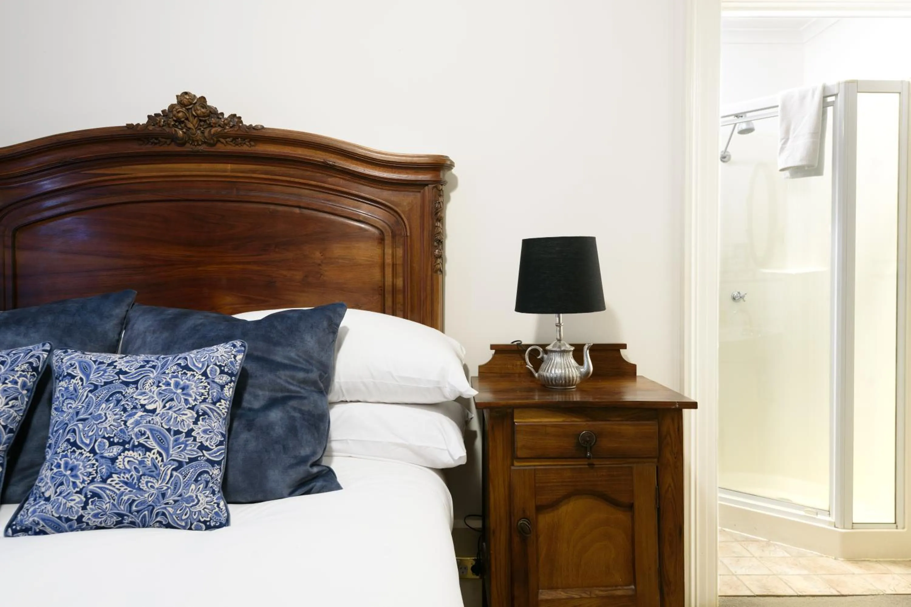 Bed in Albert Hotel Daylesford