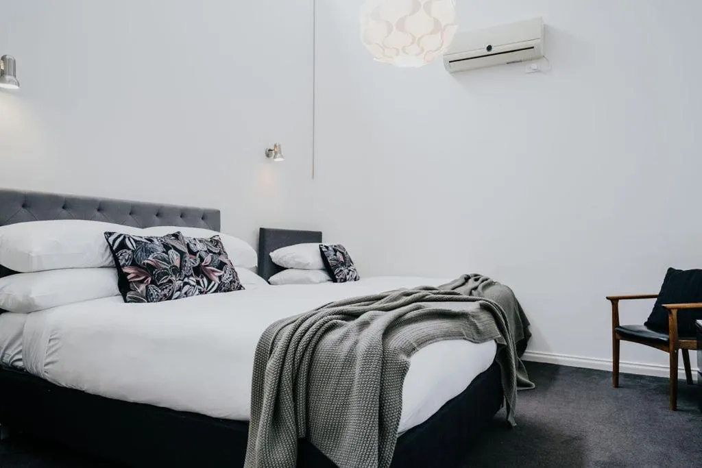 Bed in Albert Hotel Daylesford