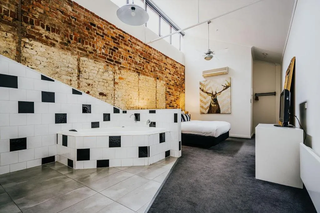 Bed in Albert Hotel Daylesford