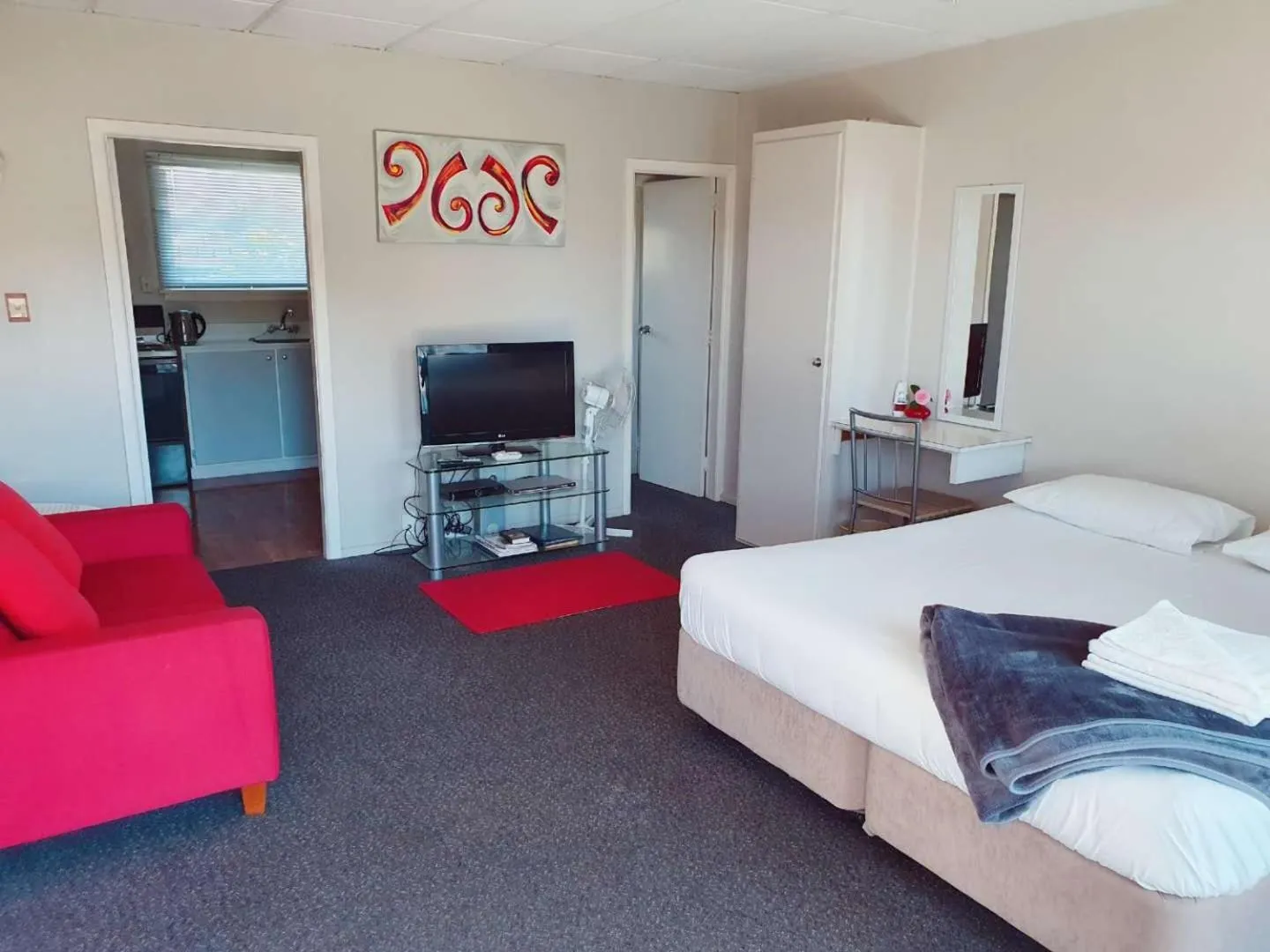 Bed in Classique Lodge Motel