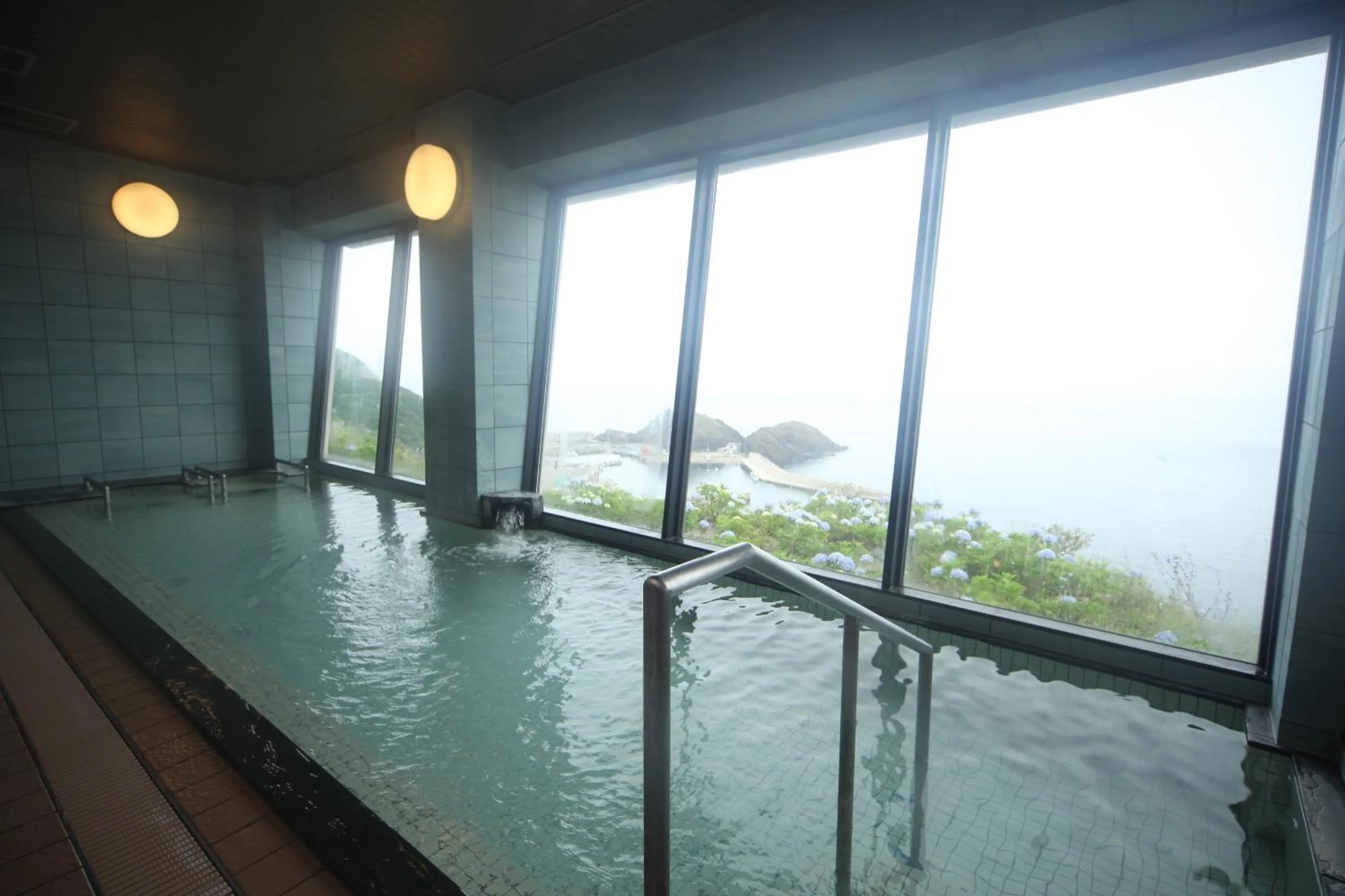 Hot Spring Bath in Hotel Tappi