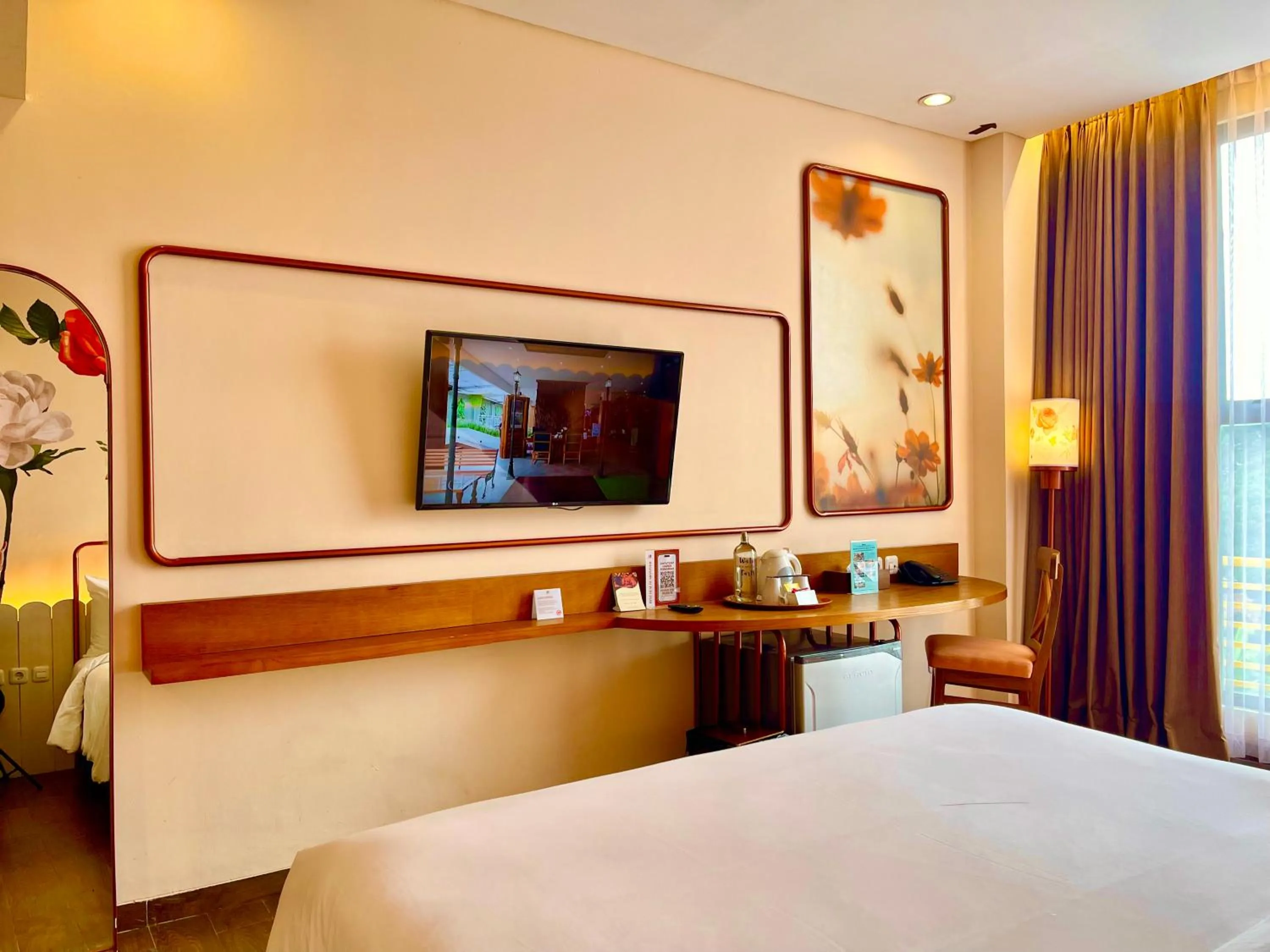 Bedroom, Bed in Hemangini Hotel Bandung