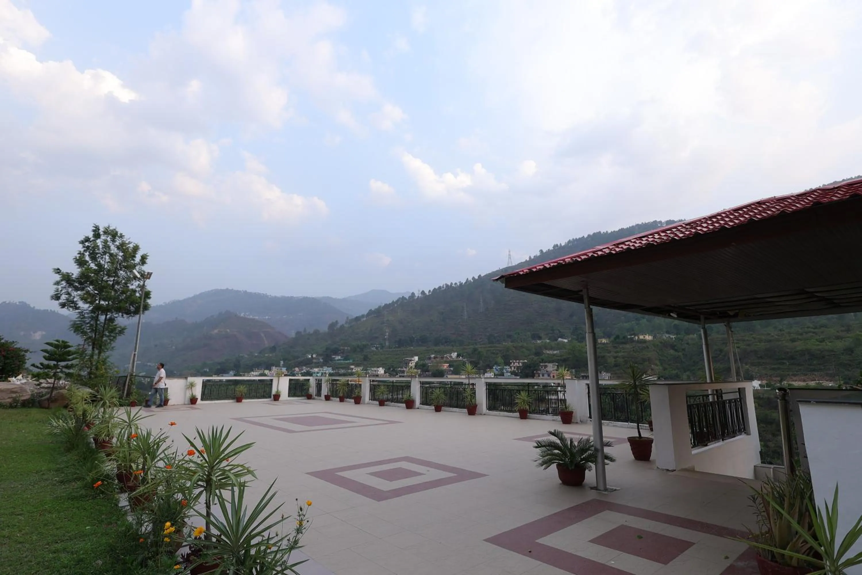 Mountain view in Riverside Resorts
