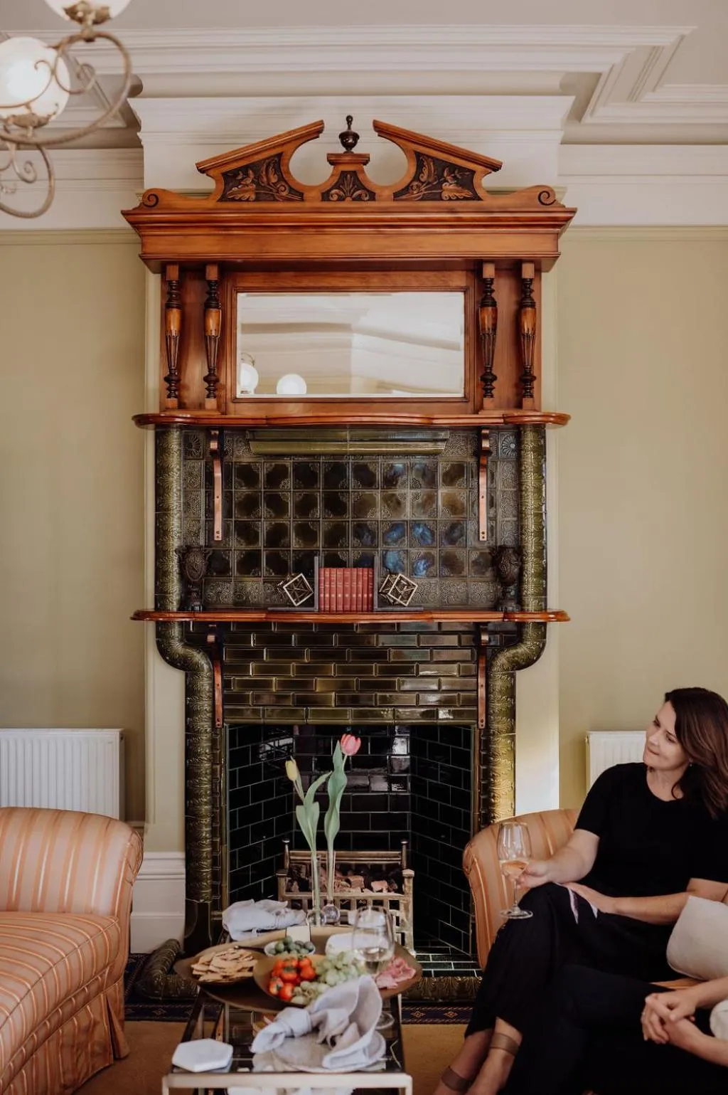 flat iron in Grande Vue Hotel