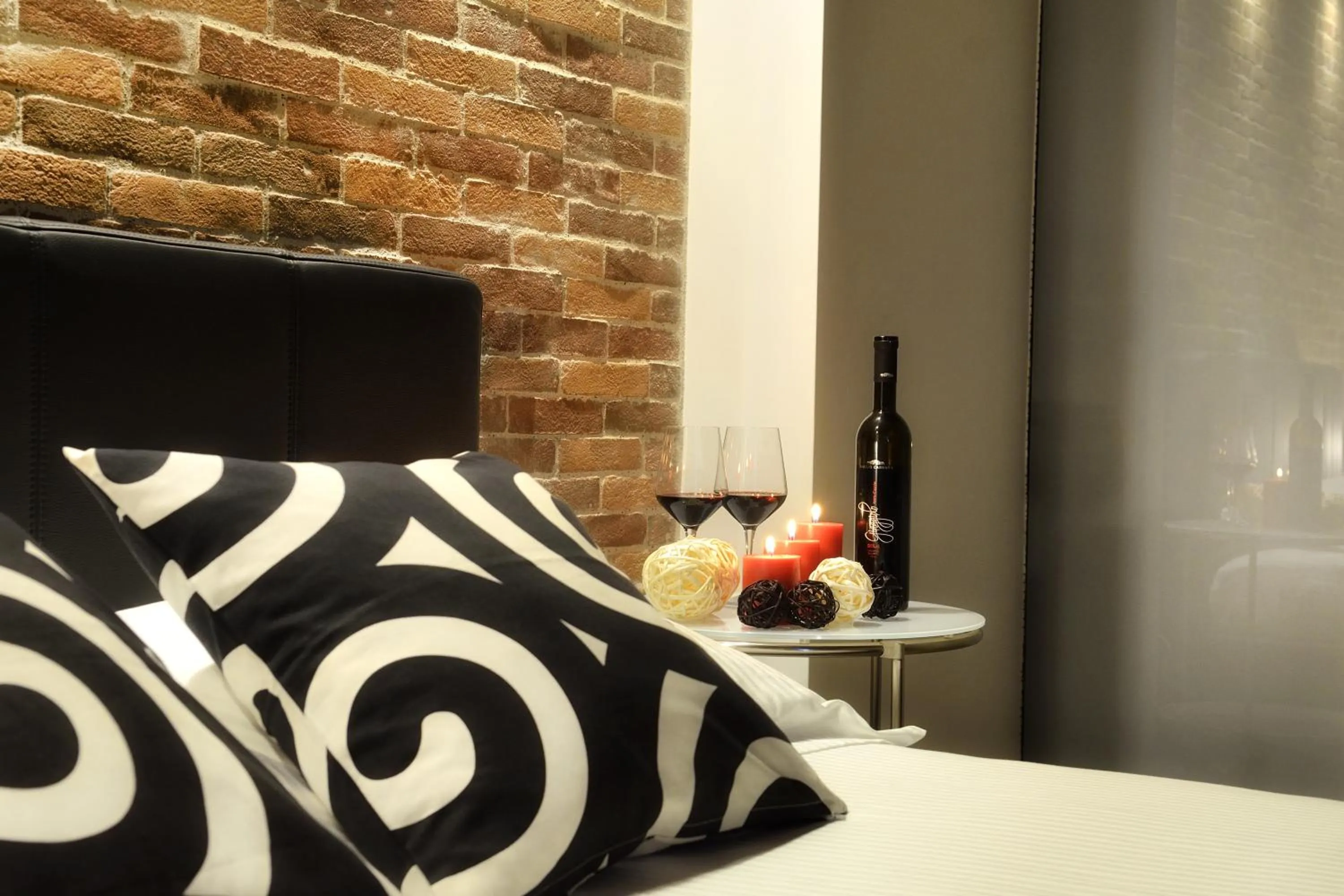 Decorative detail, Bed in Baglio Caruana Cantina & Relais