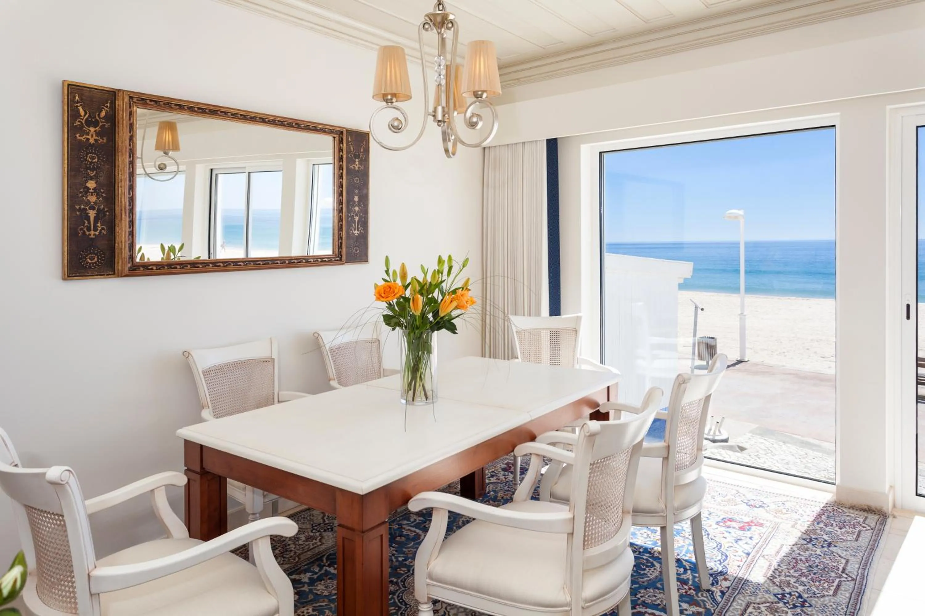 Dining area in Residence Estrela do Mar
