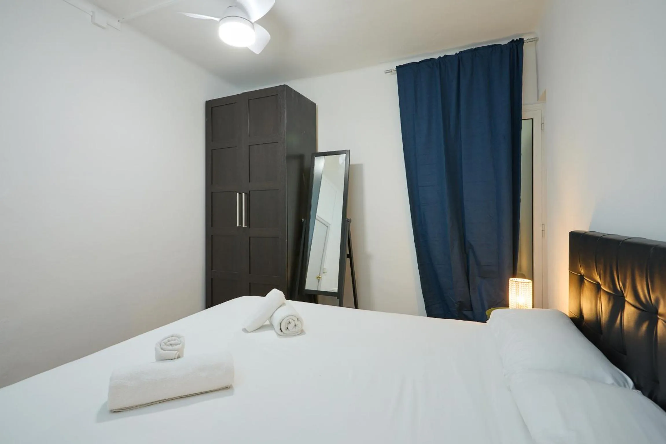 Bedroom, Bed in Park Guell