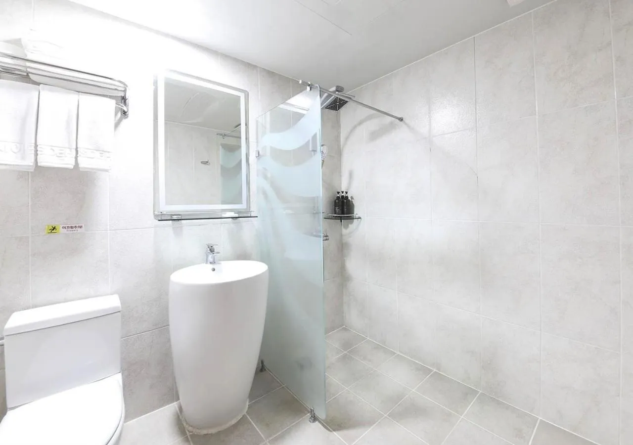 Jeju Parkside Tourist Hotel