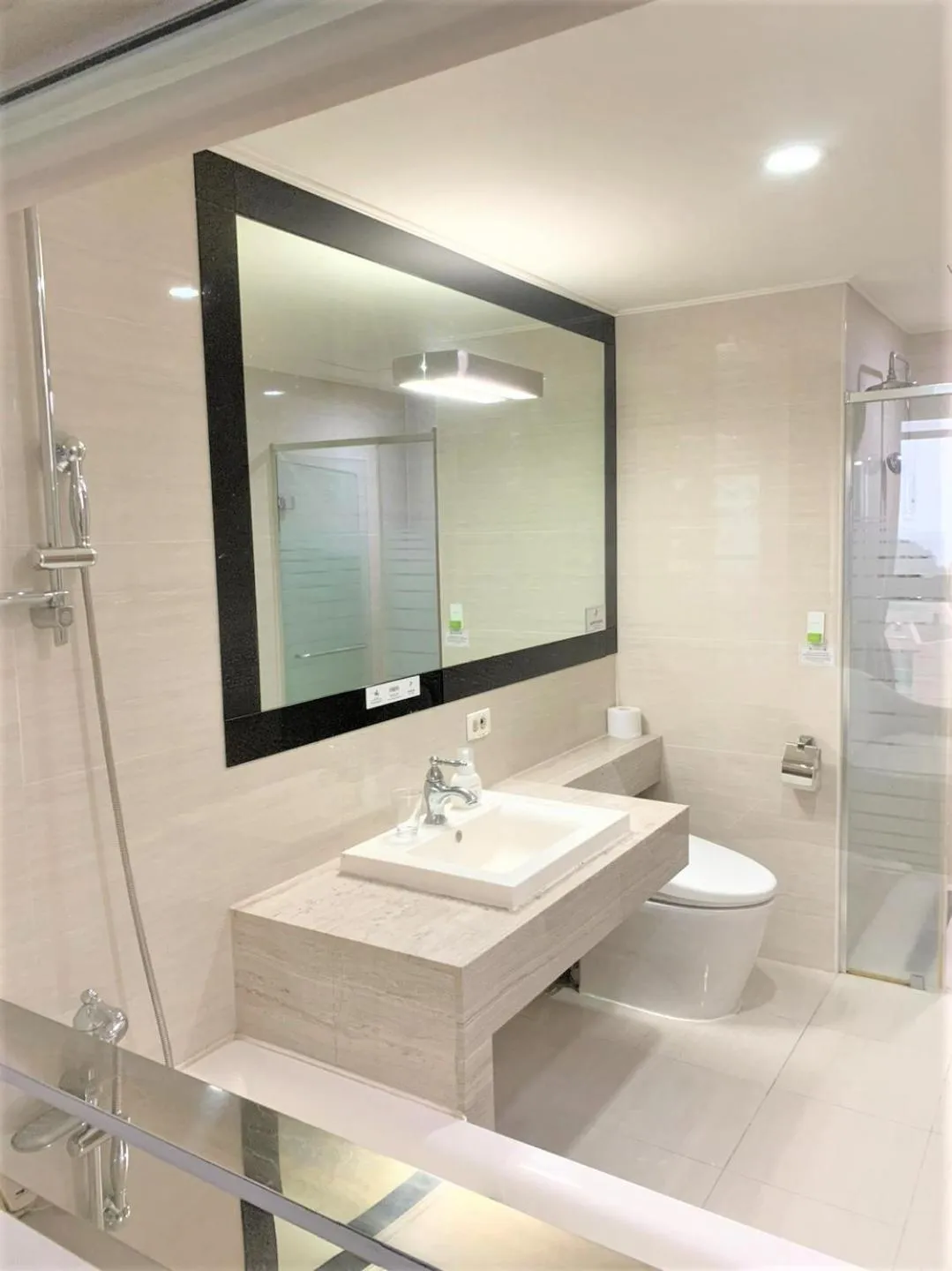 The Class 300 Hotel and Resort