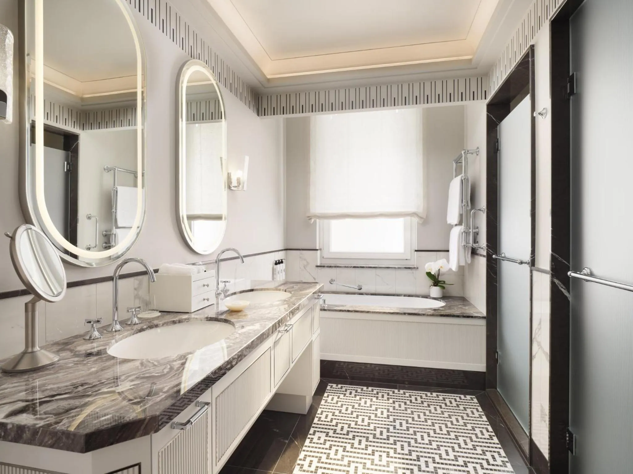 Bathroom, Bed in Mandarin Oriental, Vienna