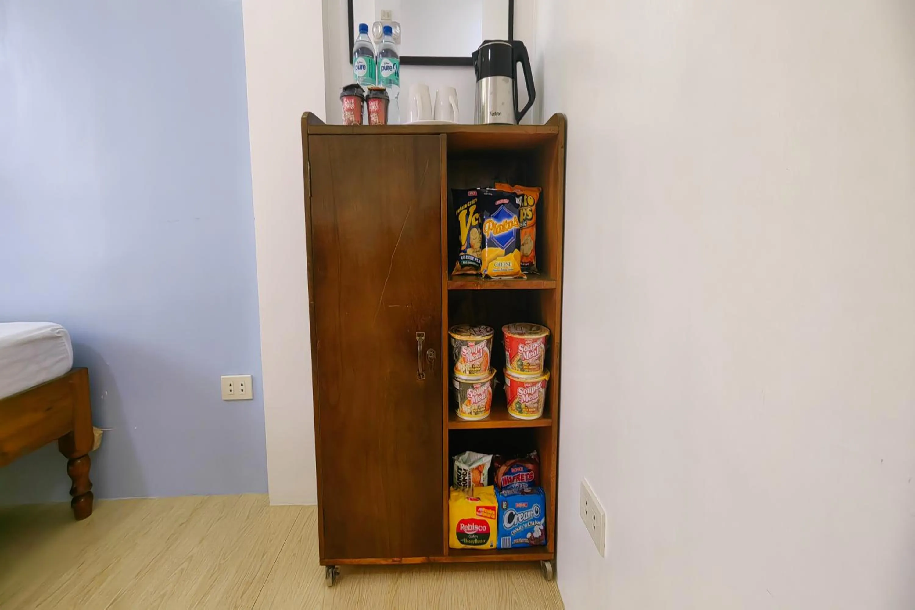 Coffee/tea facilities in Kamalay Pension House