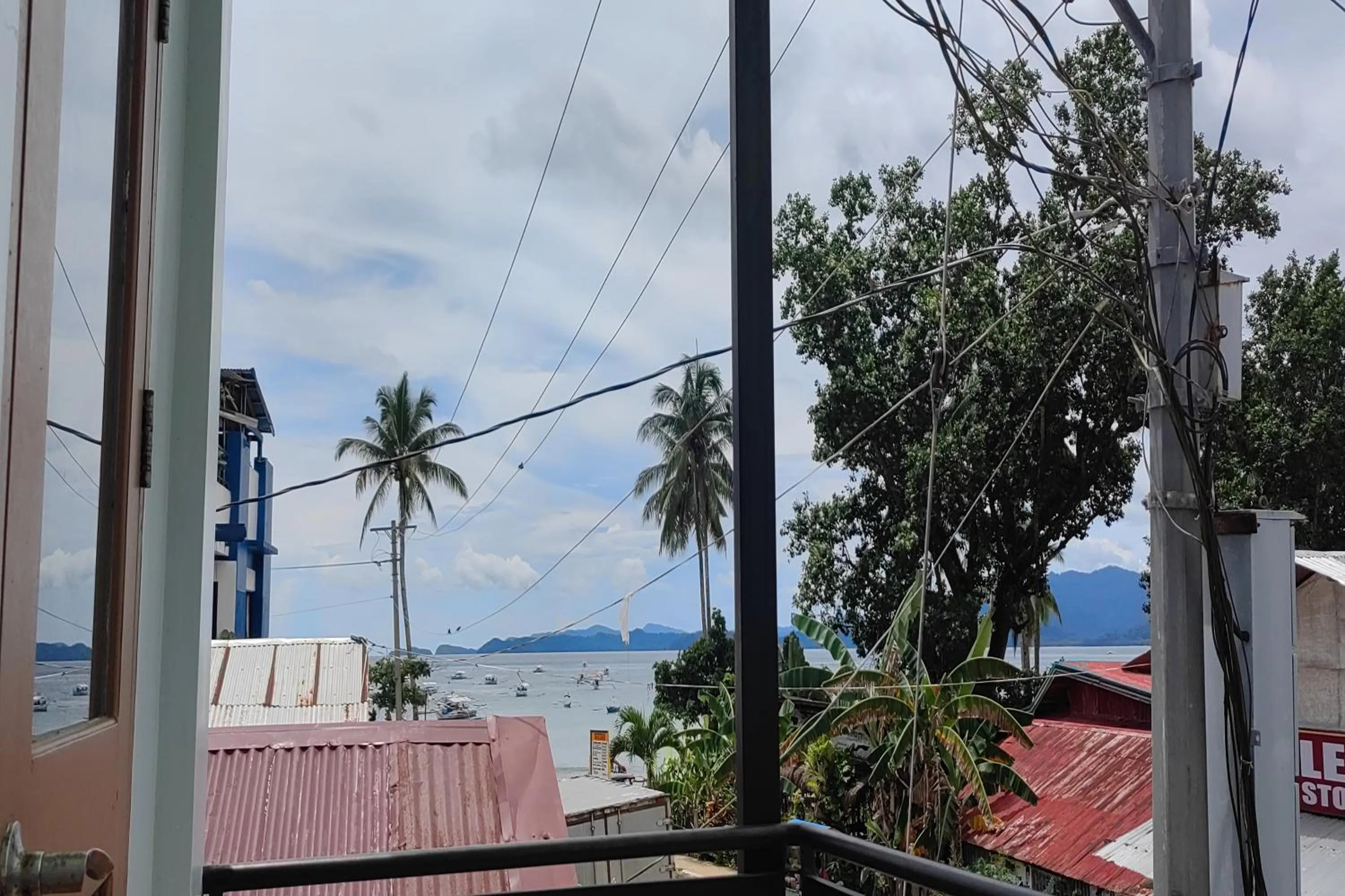 Property building in Kamalay Pension House