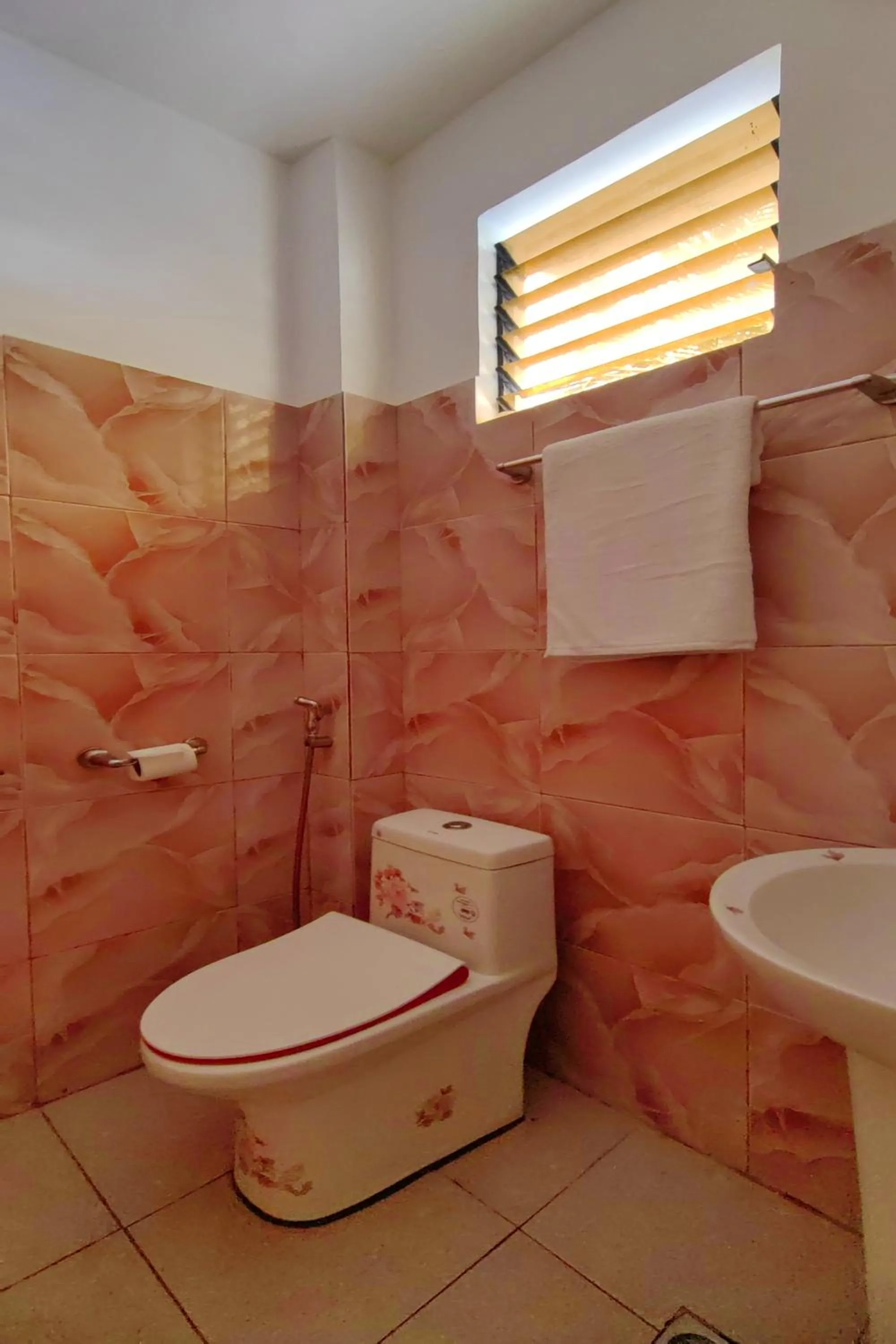 Bathroom in Kamalay Pension House