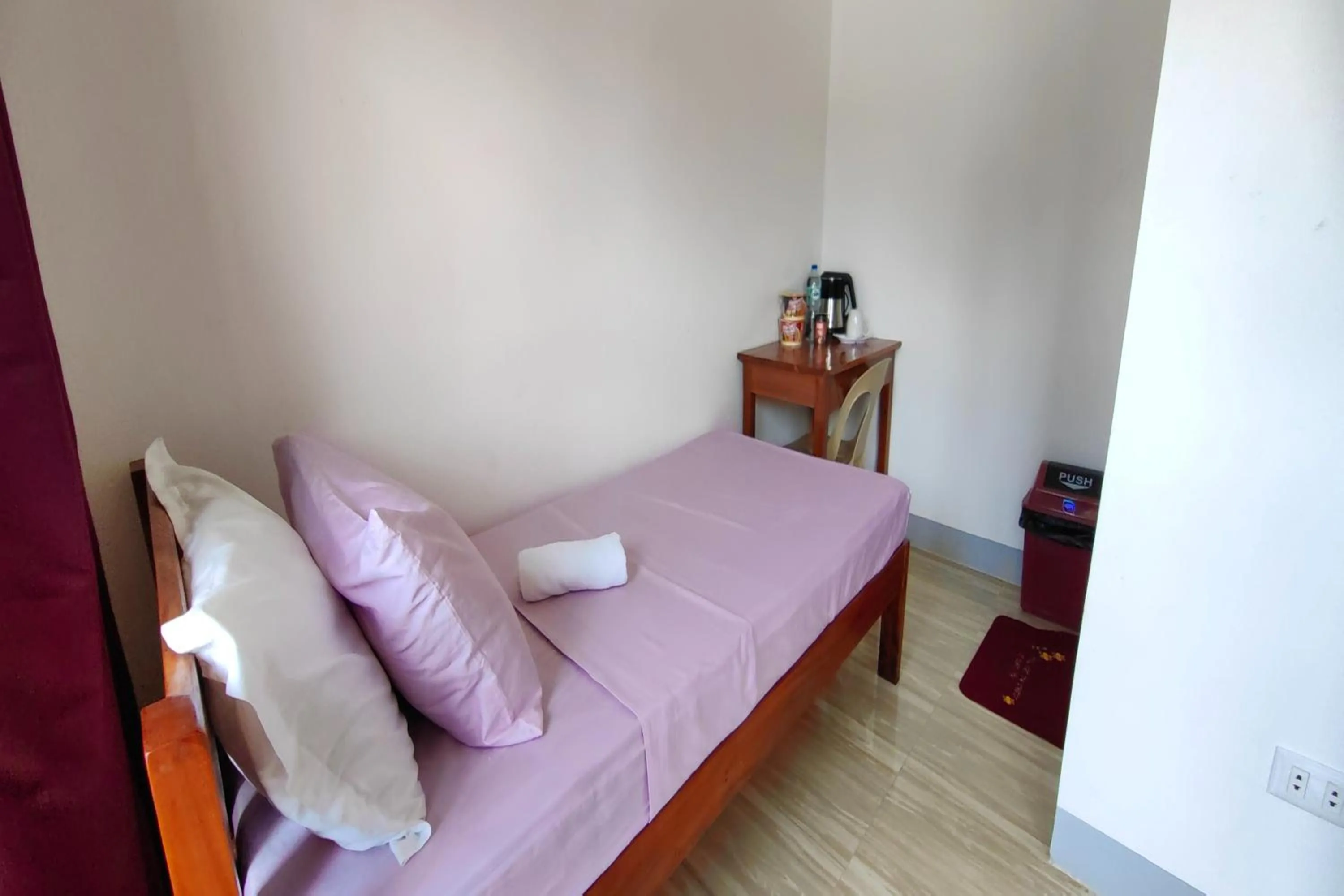 Bed in Kamalay Pension House