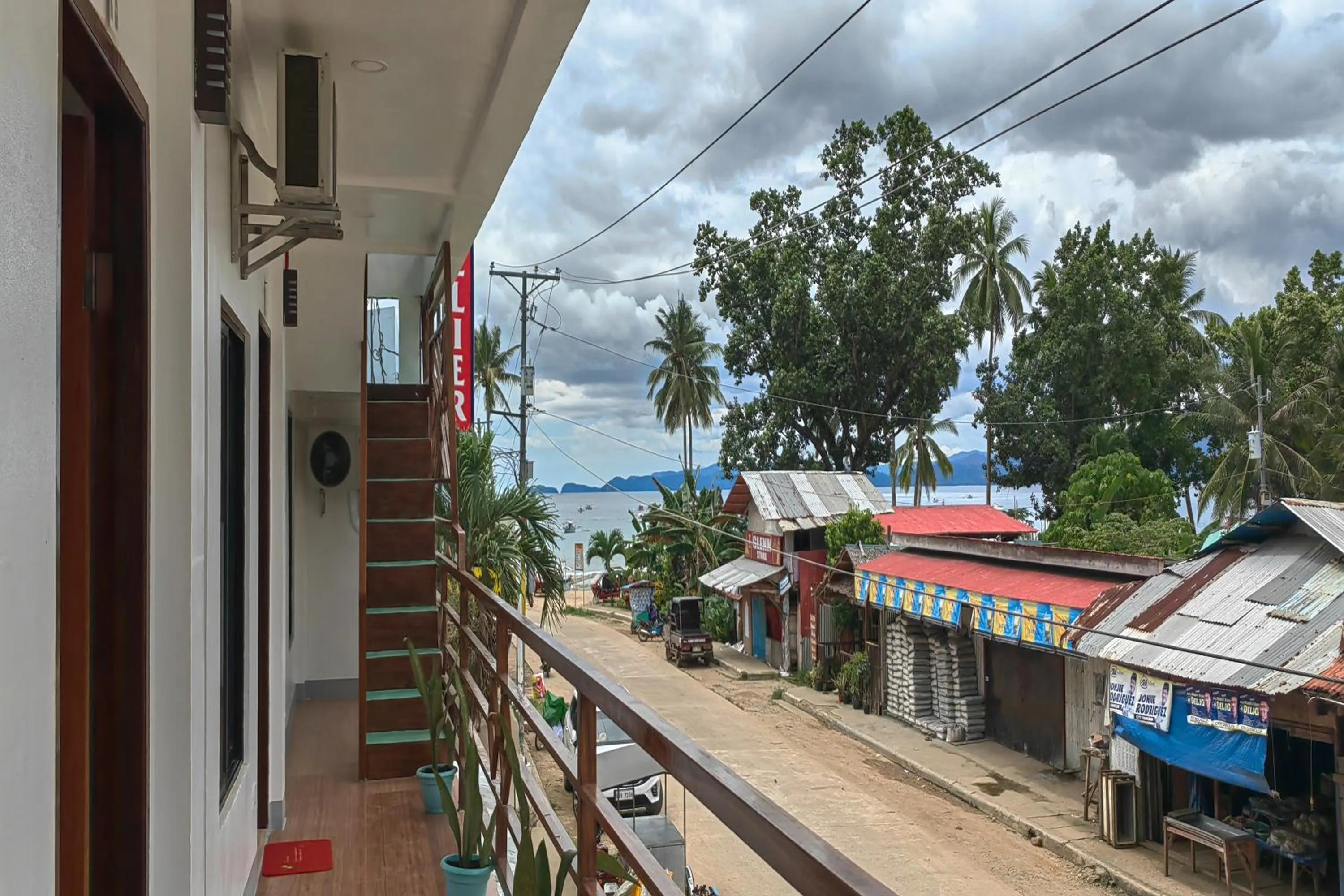 Property building in Kamalay Pension House