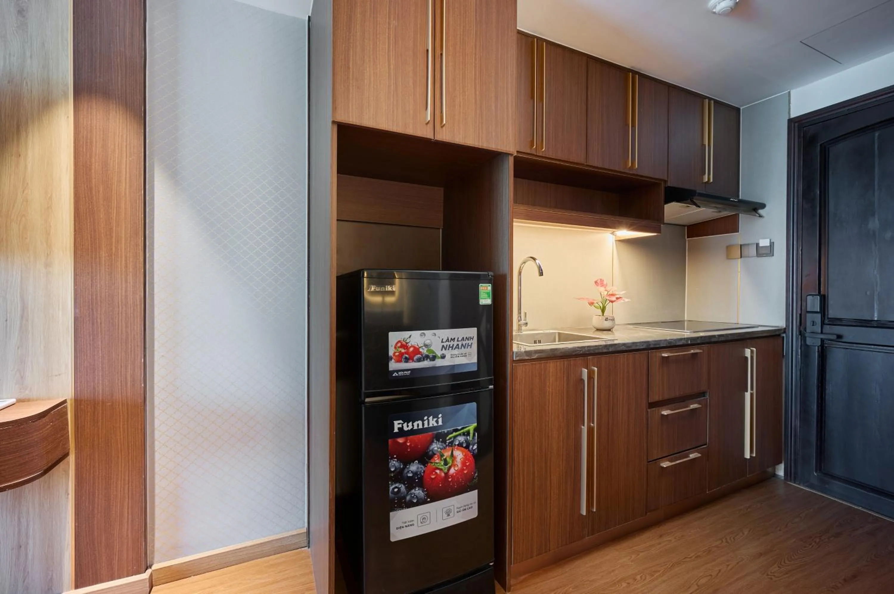 Kitchen or kitchenette in Elite Luxury Hotel by Elite24