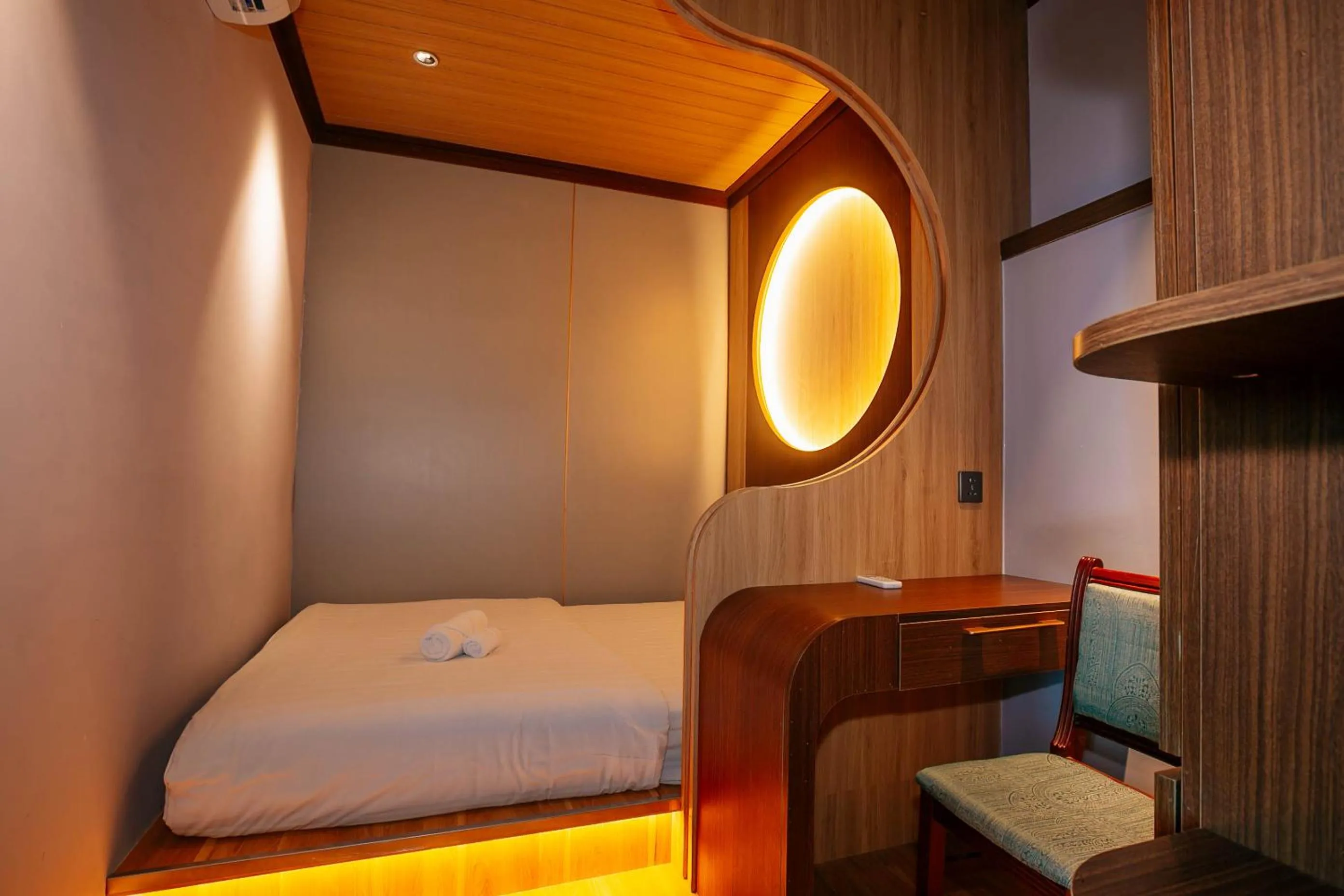 Bedroom, Bed in Elite Luxury Hotel by Elite24