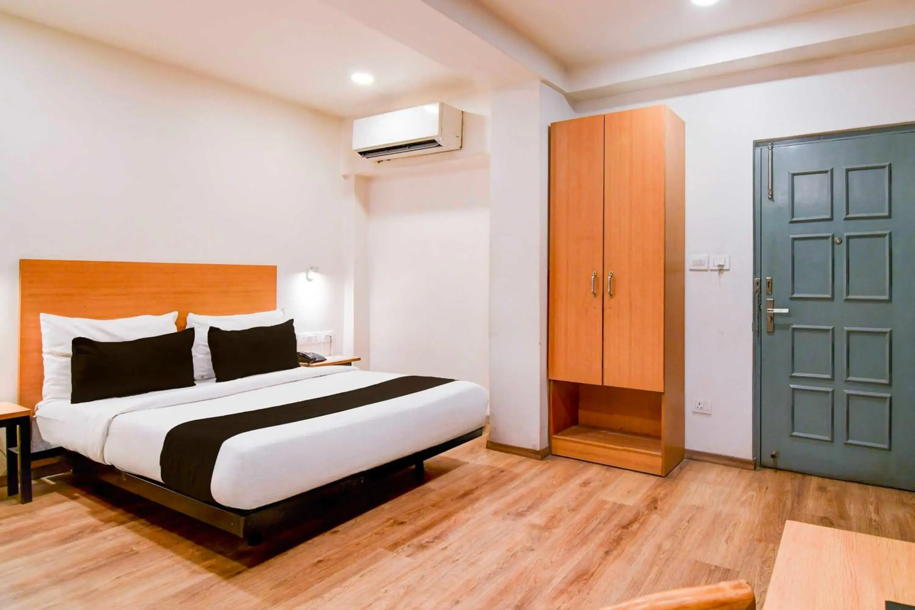 Townhouse Oak Kolkata Tegharia Bus Stand Townhouse Oak Kolkata Tegharia Bus Stand