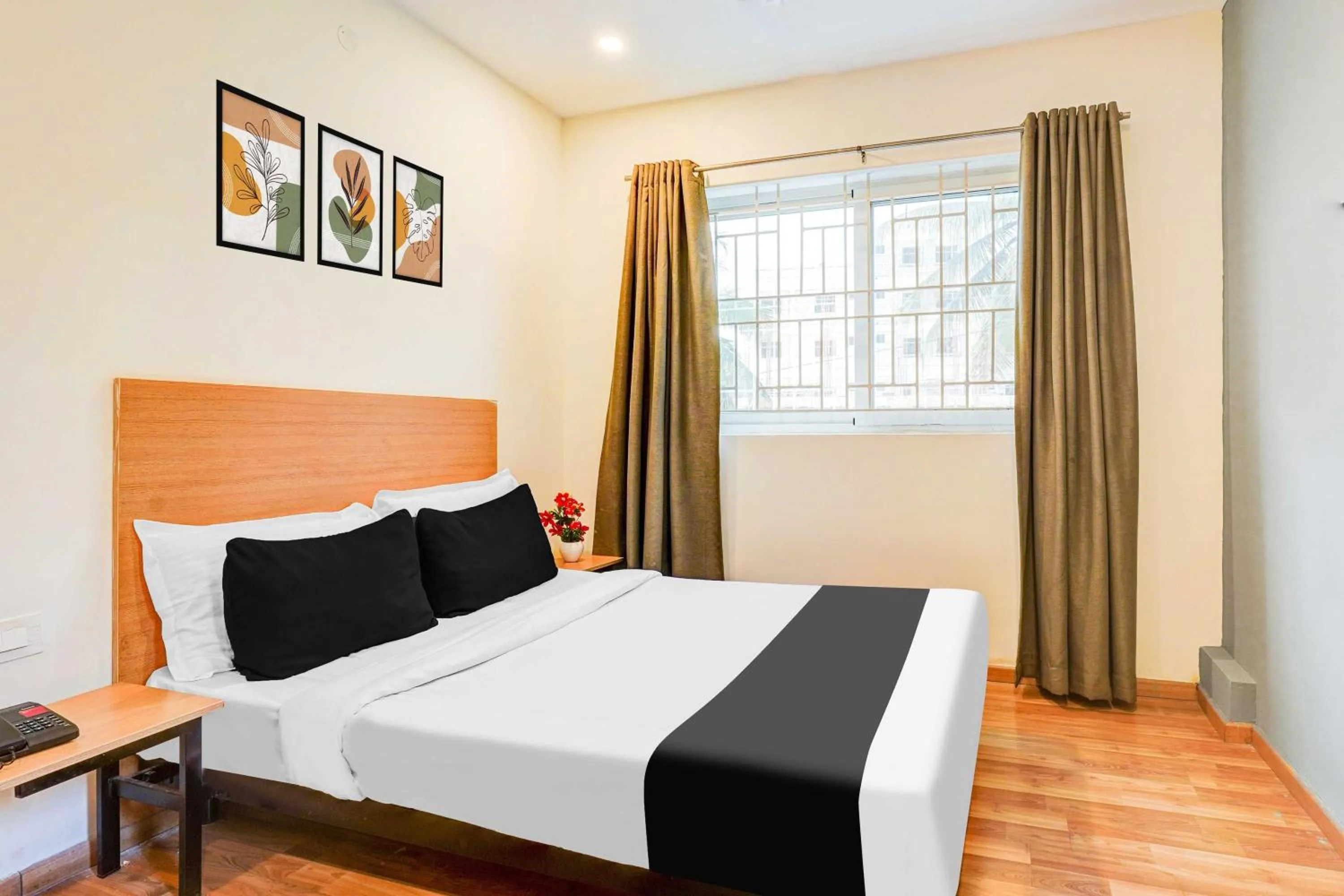 Townhouse Oak Bangalore Vajarahalli Metro Station