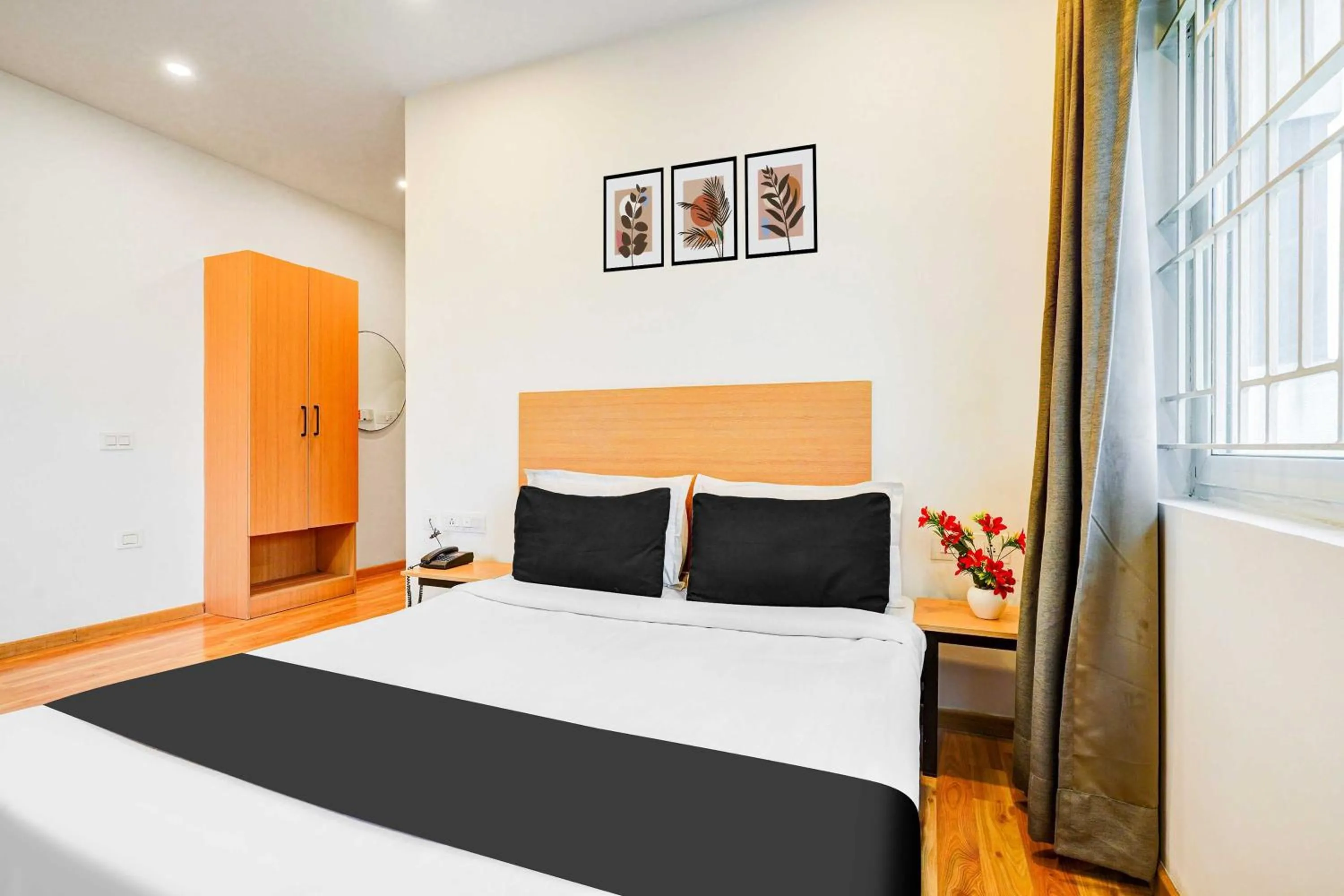 Townhouse Oak Bangalore Vajarahalli Metro Station