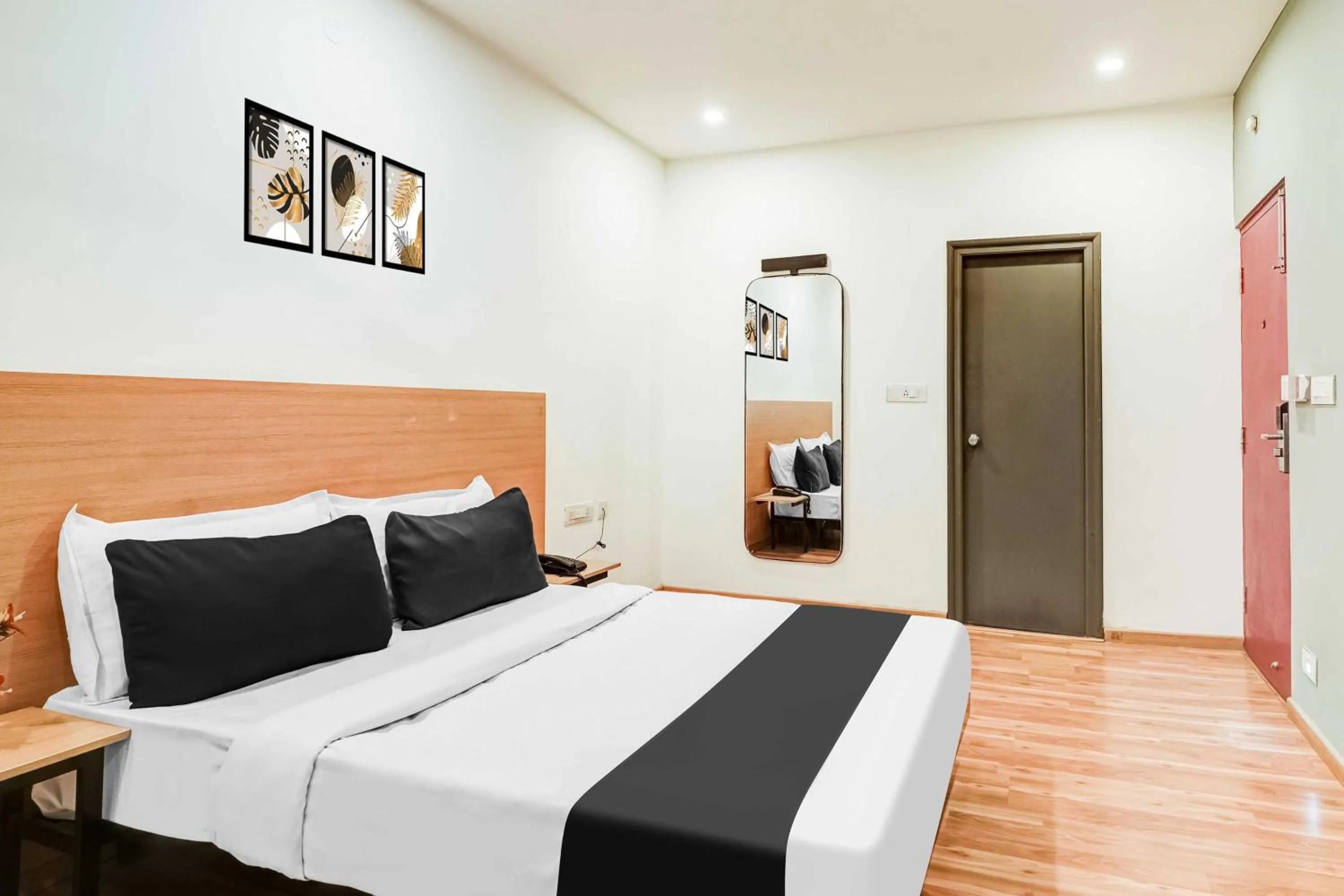 Townhouse Oak Bangalore Vajarahalli Metro Station
