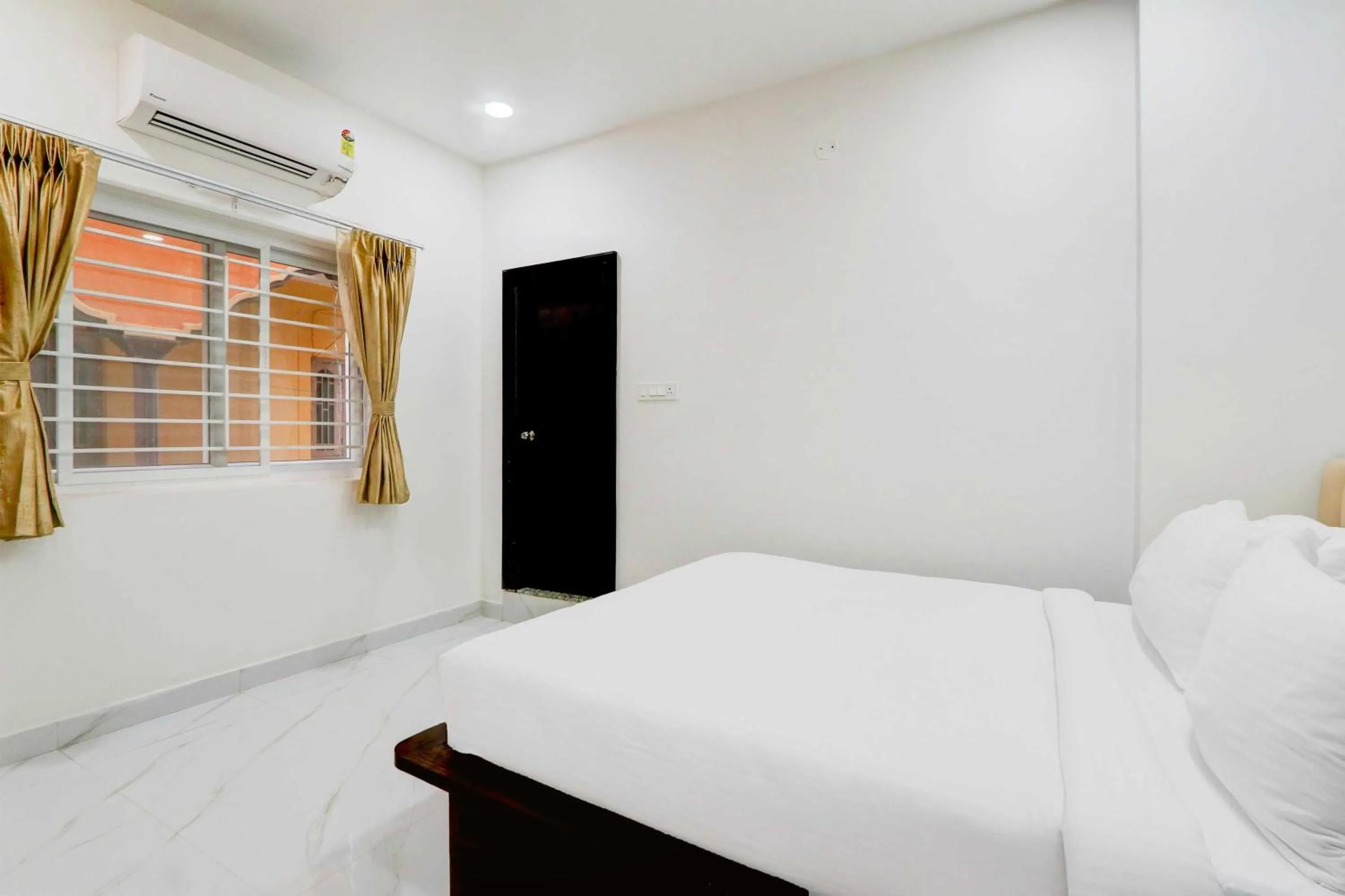 Townhouse Chanda Nagar Hyderabad GSM Mall