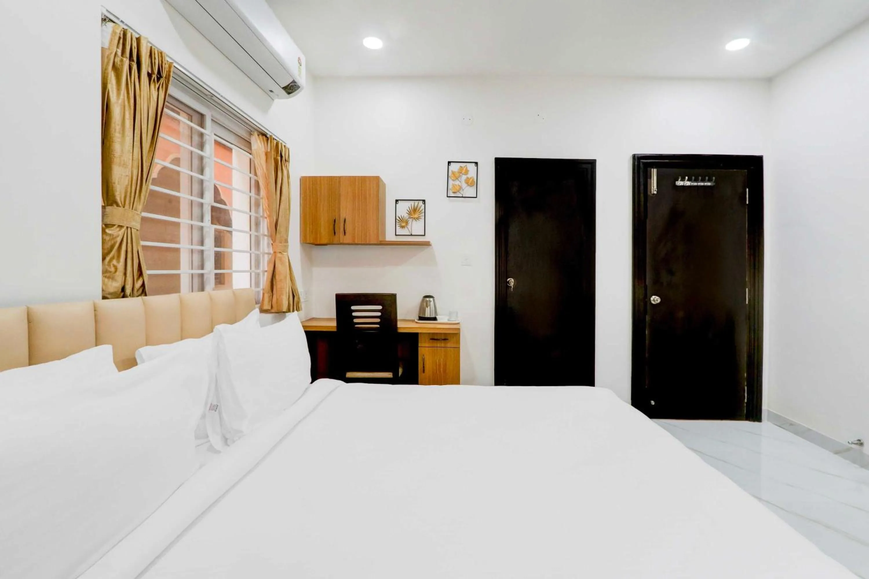 Townhouse Chanda Nagar Hyderabad GSM Mall