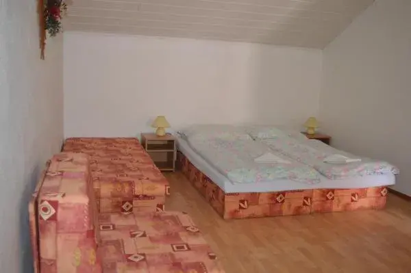 Quadruple Room with Bathroom in Penzión Adriana Quadruple Room with Bathroom in Penzión Adriana