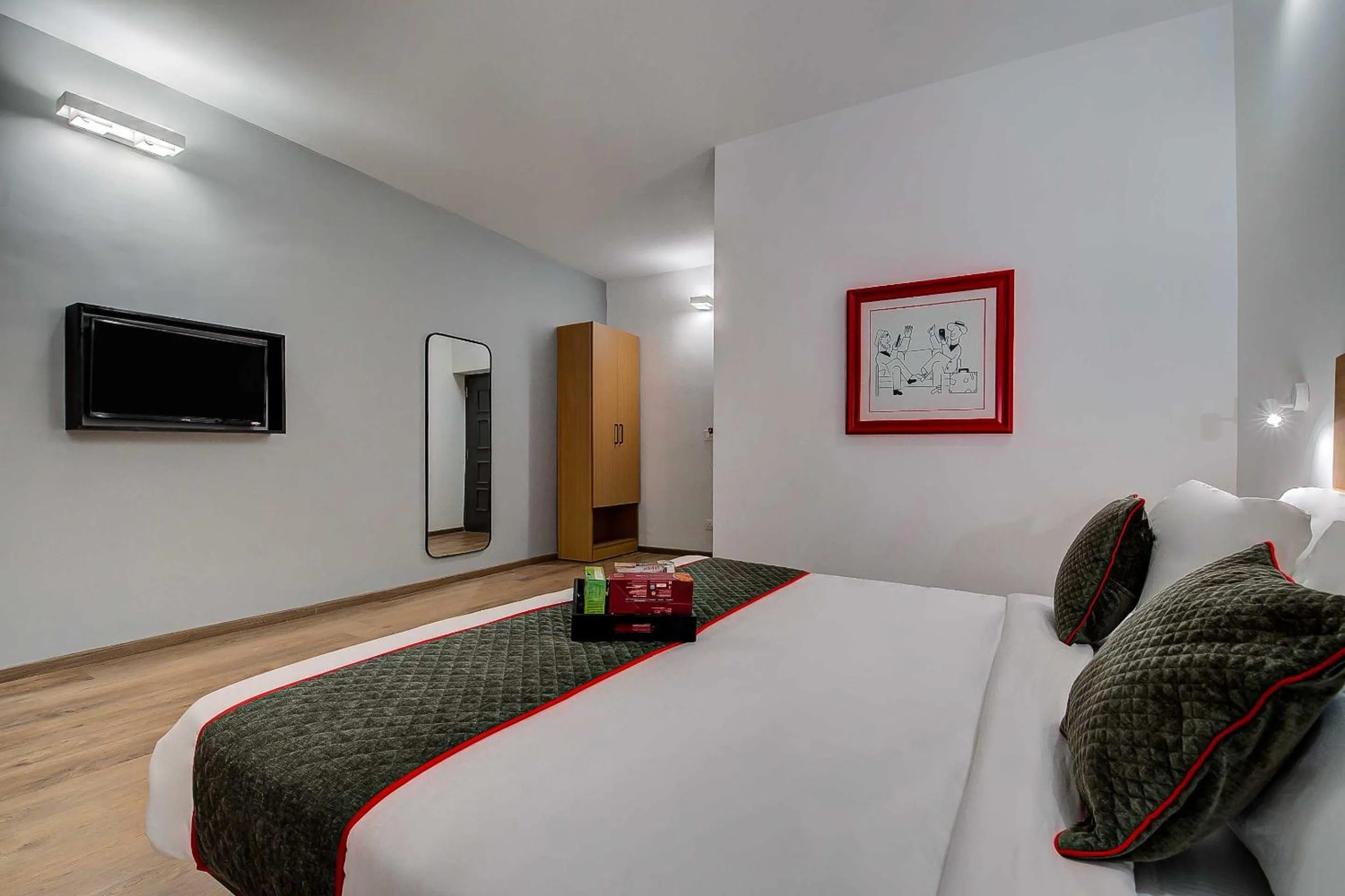 Bedroom, Bed in Collection O Tynampet Metro Station