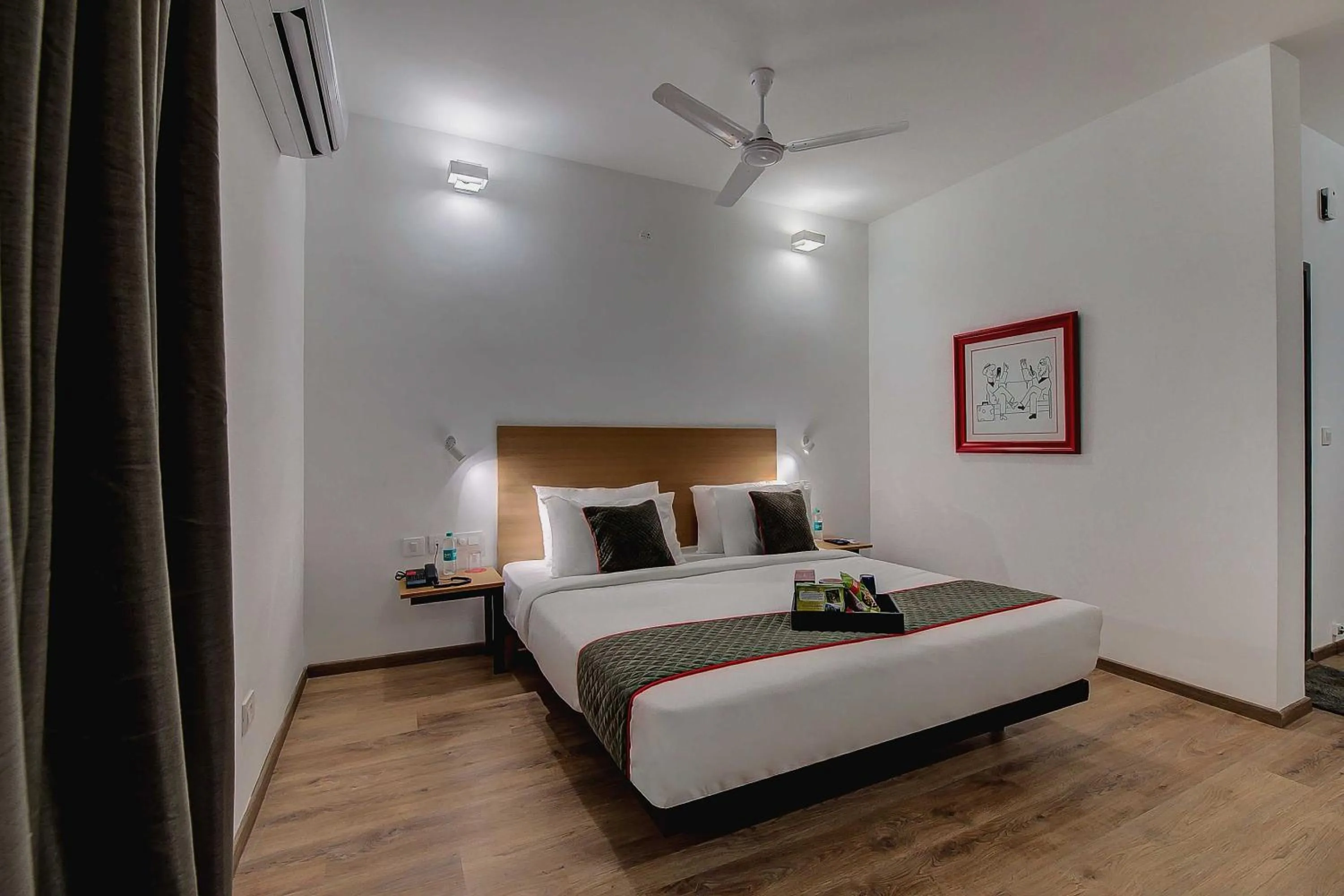 Bedroom, Bed in Collection O Tynampet Metro Station