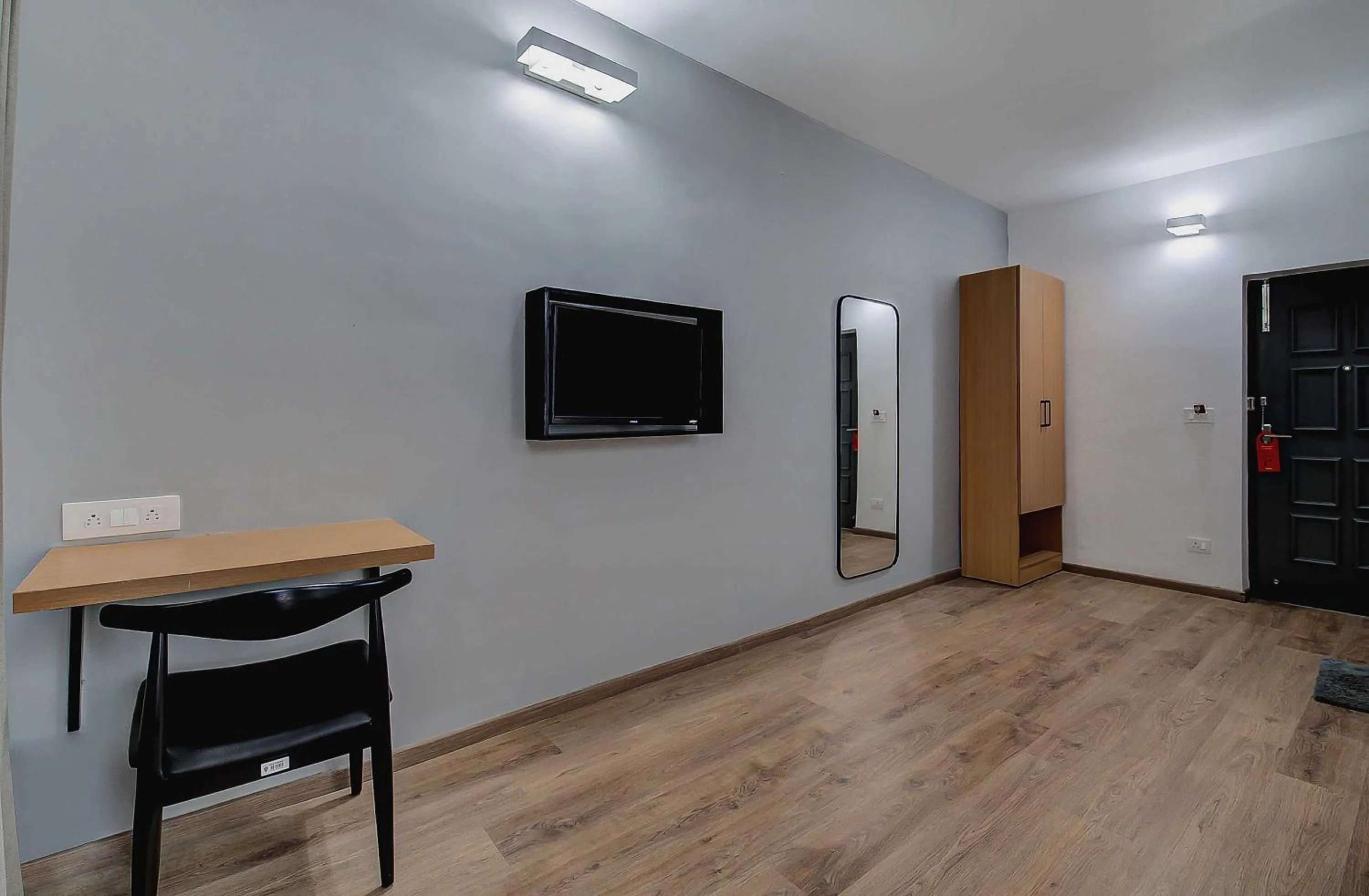 Bedroom in Collection O Tynampet Metro Station