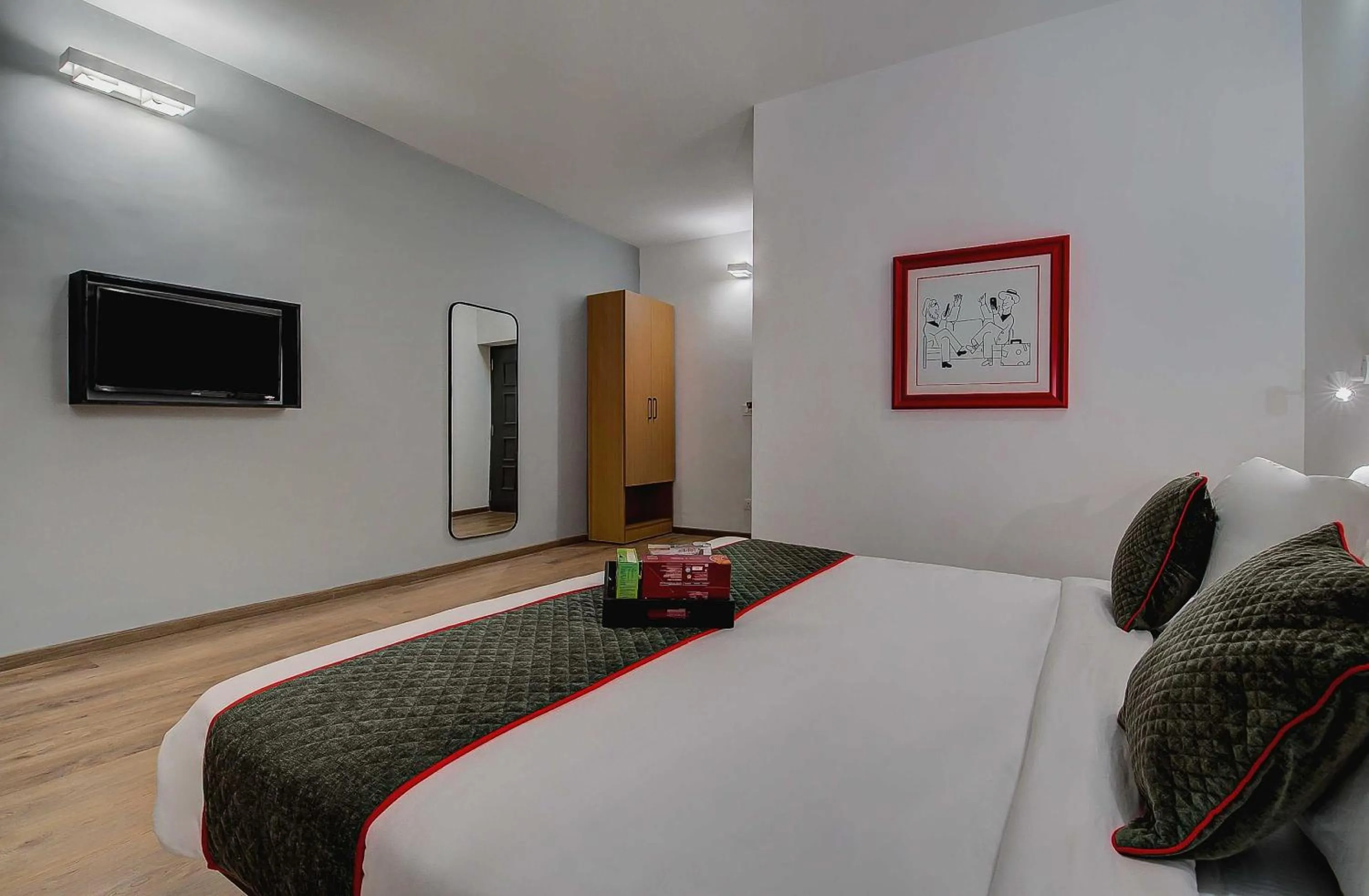 Bedroom, Bed in Collection O Tynampet Metro Station